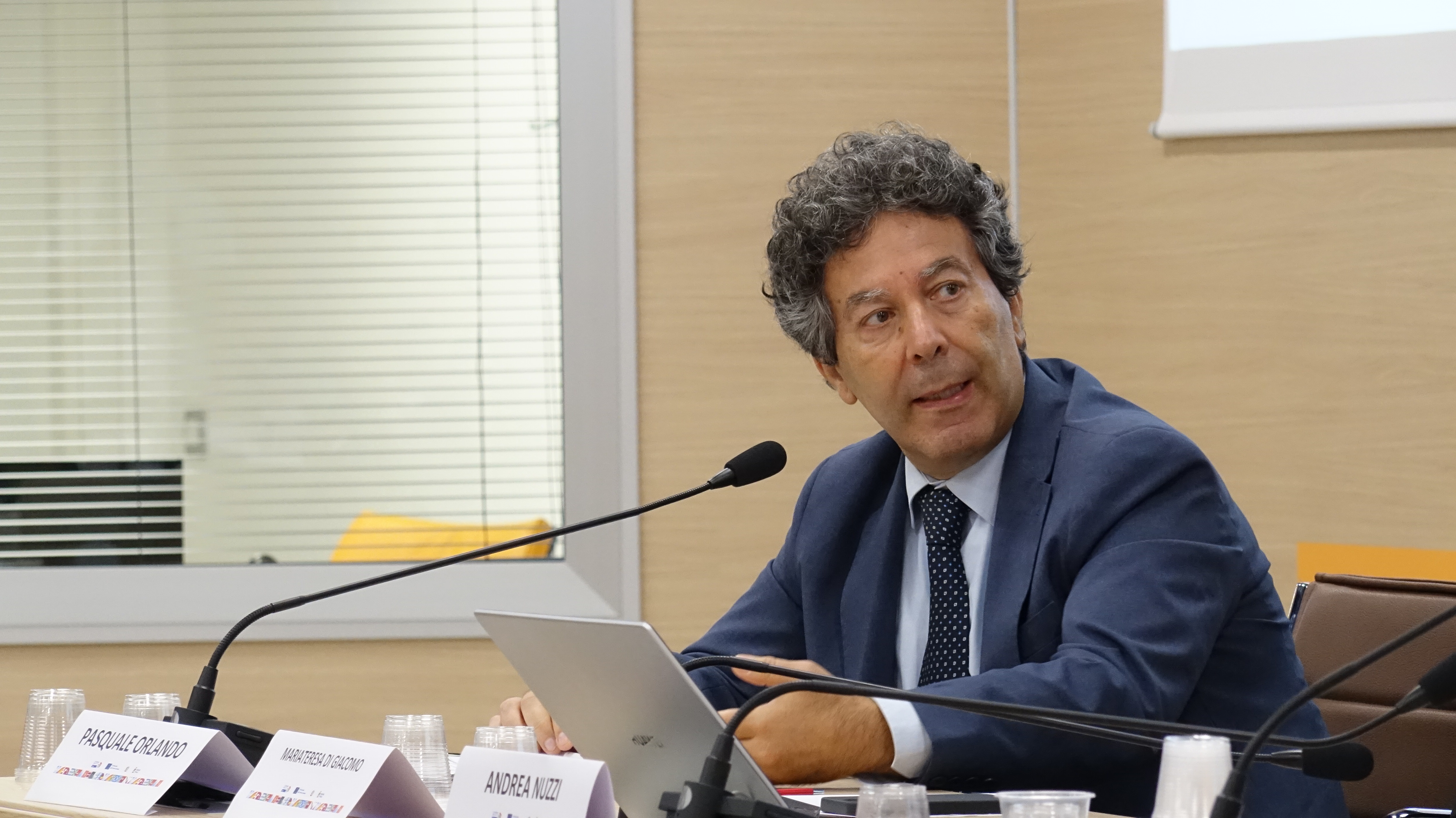 Galleria FdL 2023. “Puglia modello da seguire nell’uso dei Fondi UE”. Così Carlo Corazza (ufficio Parlamento Europeo in Italia) all’incontro in Fiera su “Next Generation EU, Bilancio UE e fondi BEI” - Diapositiva 1 di 9