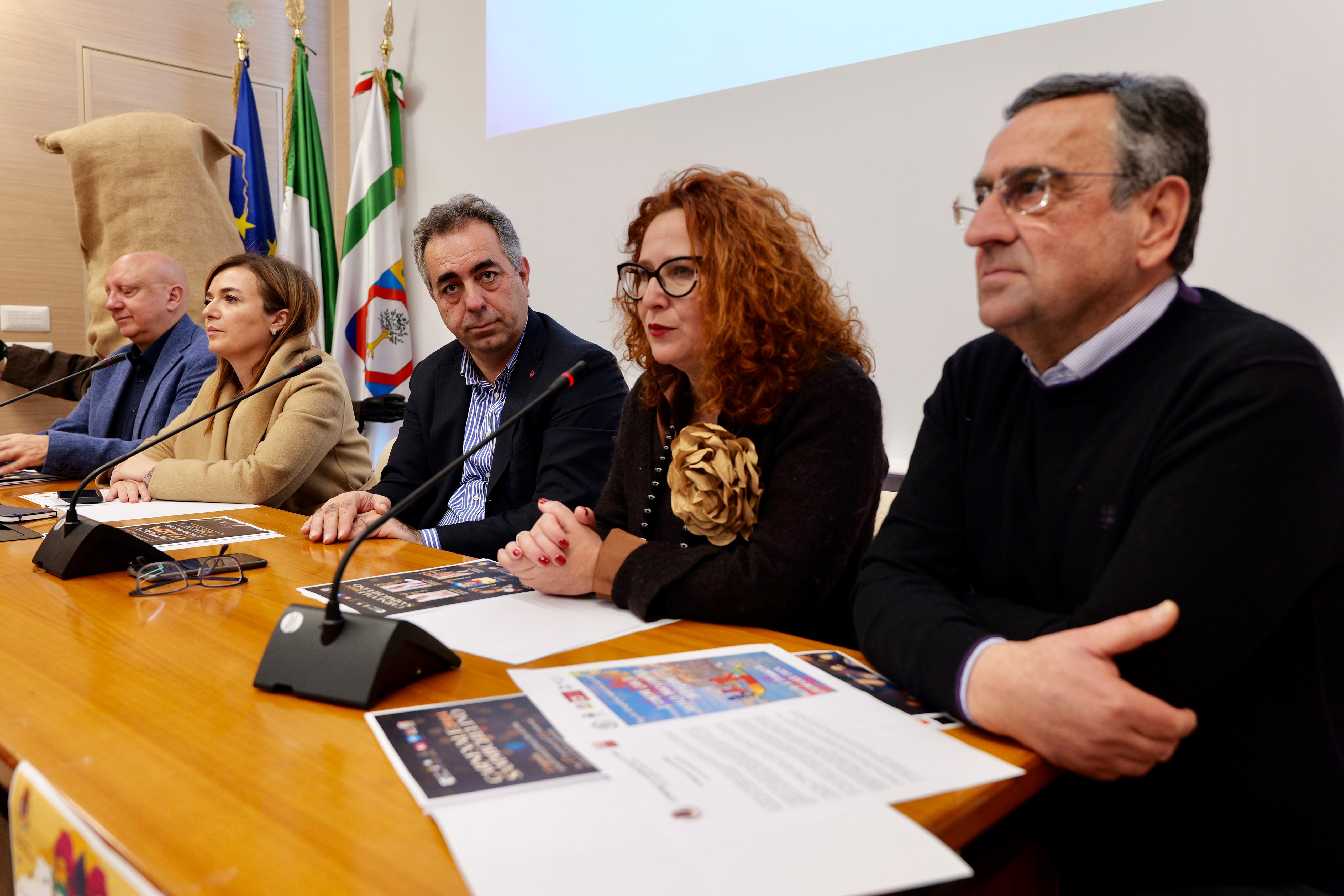 Galleria Carnevale di Sammichele di Bari: presentata oggi l’edizione 2024 - Diapositiva 11 di 13