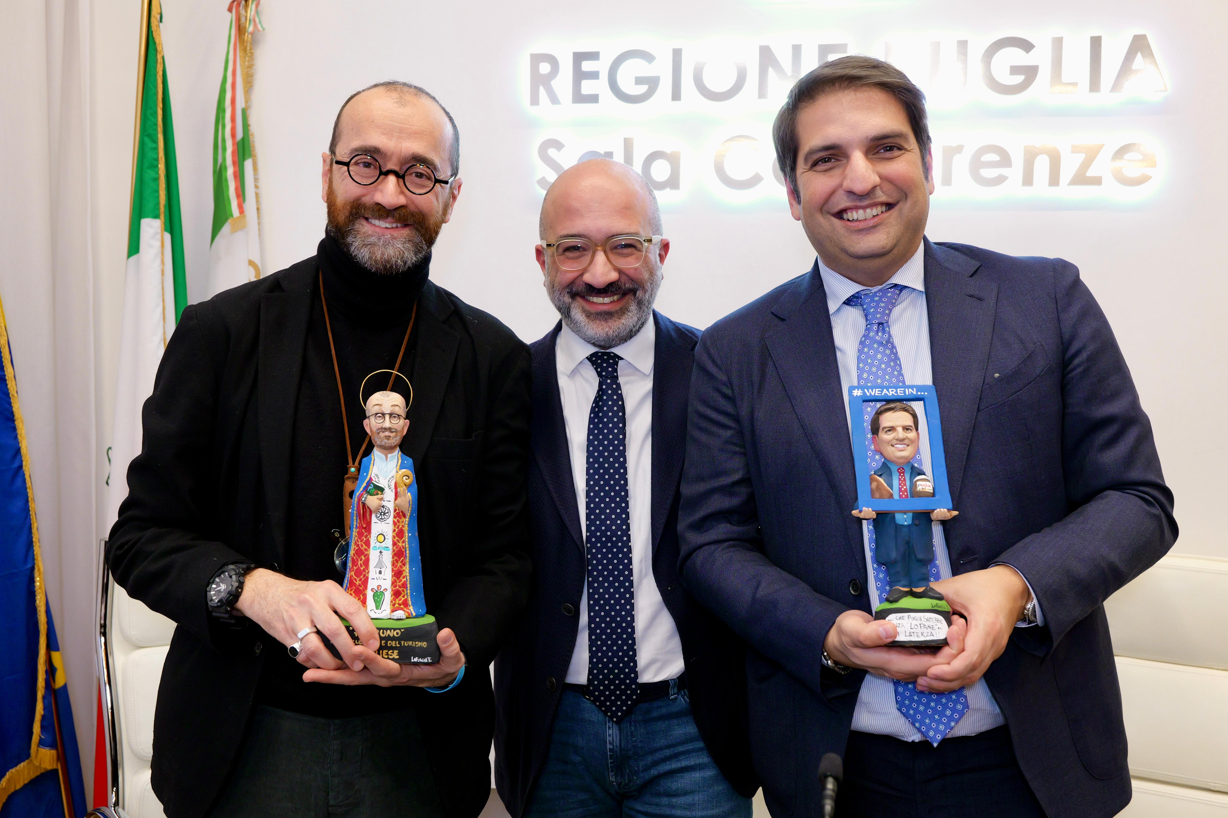 Galleria FIERA E MOSTRA-CONCORSO DEL FISCHIETTO IN TERRACOTTA DI RUTIGLIANO, PRESENTATA IN CONFERENZA STAMPA L'EDIZIONE 2024 - Diapositiva 2 di 14