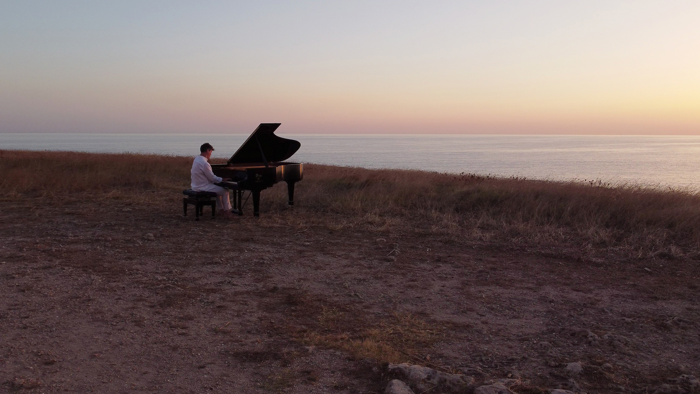 Galleria Presentato “Infinita maris”, l’ultimo lavoro del pianista Mirko Signorile - Diapositiva 11 di 11