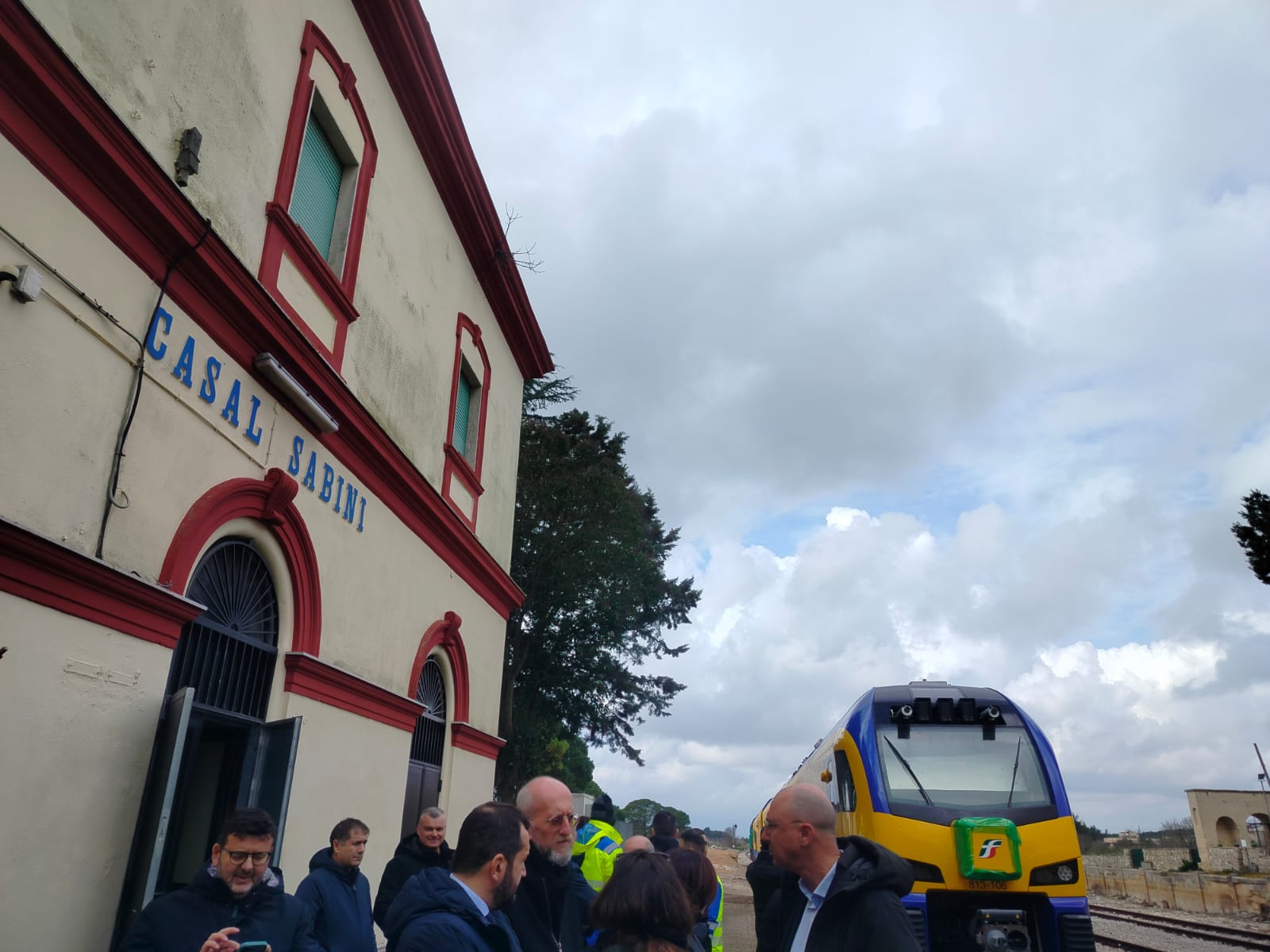 Galleria Trasporti, l’assessore Ciliento a Casal Sabini: “Soddisfatta di vedere operativo un collegamento ferroviario logistico importante per lo sviluppo integrato dei territori pugliesi e dell’area industriale di Matera” - Diapositiva 2 di 6