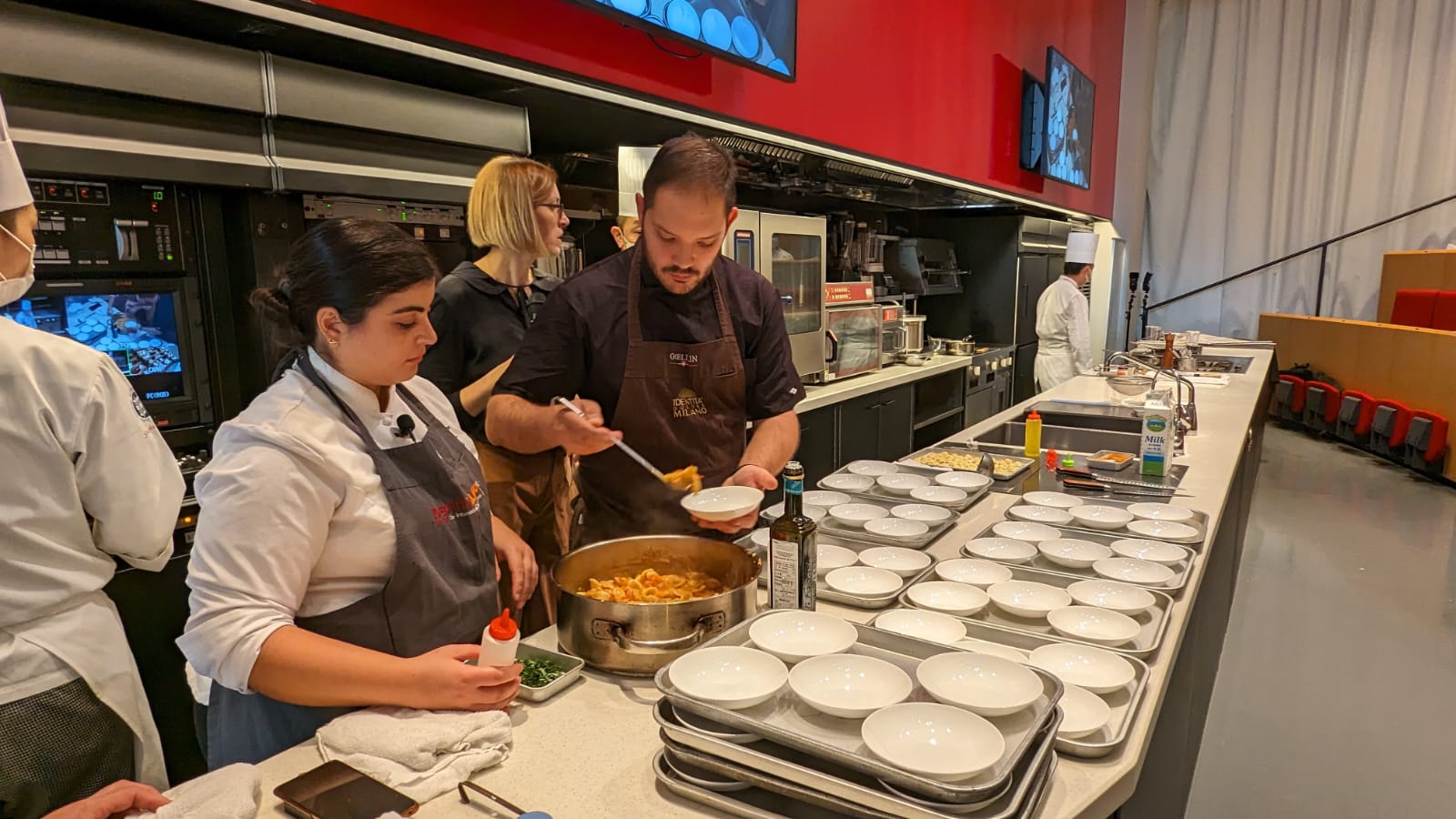 Galleria MASTERCLASS DELLA CHEF PUGLIESE MARROCCO NEL PRESTIGIOSO “HATTORI NUTRITION COLLEGE” DI TOKYO - Diapositiva 5 di 22