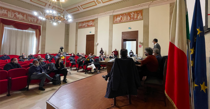 Galleria Piemontese a Taranto per il nuovo Piano d’Ambito: “Grandi investimenti orientati dal confronto con i sindaci” - Diapositiva 2 di 3