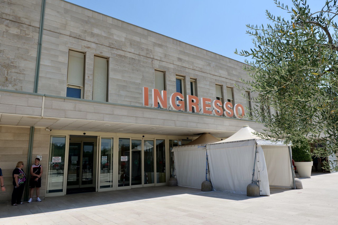 Galleria Emiliano, Palese e Montanaro al Miulli: “Al via l’iter per il riconoscimento di azienda universitaria” - Diapositiva 14 di 21