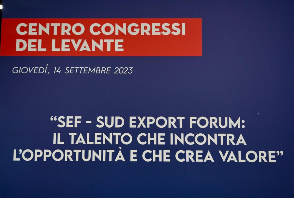 Galleria FDL 2023. “SEF - Sud Export Forum”, FIRMATO PROTOCOLLO D'INTESA TRA REGIONE PUGLIA, NUOVA FIERA DEL LEVANTE, FORUM ITALIANO DELL’EXPORT E CAMERA DI COMMERCIO DI BARI - Diapositiva 2 di 15