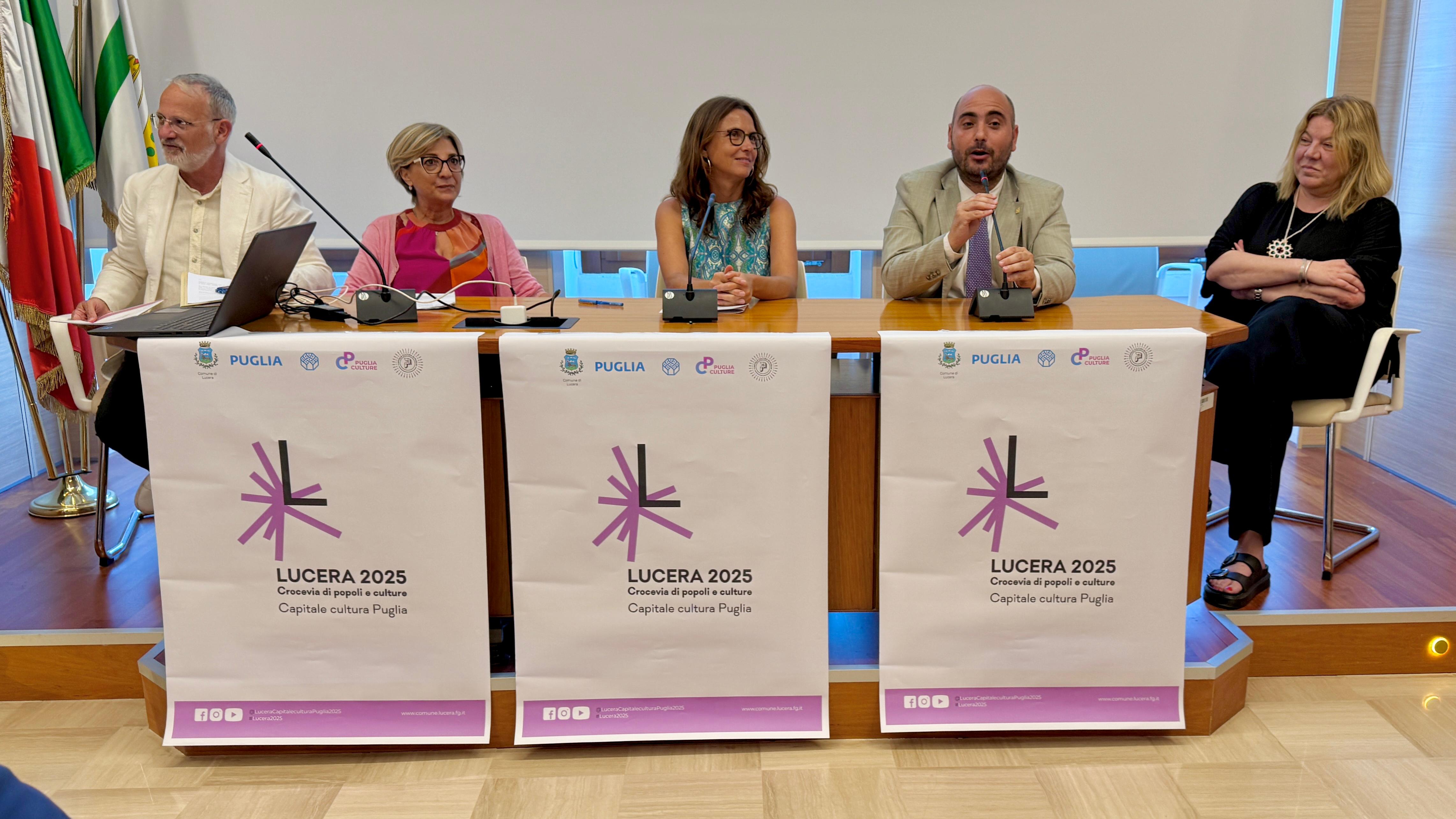 Galleria Con i Grandi Eventi dell’estate, entra nel vivo il programma di Lucera Capitale della Cultura di Puglia 2025: musica, teatro, Progetti speciali e di Comunità illumineranno l’offerta culturale cittadina - Diapositiva 6 di 6