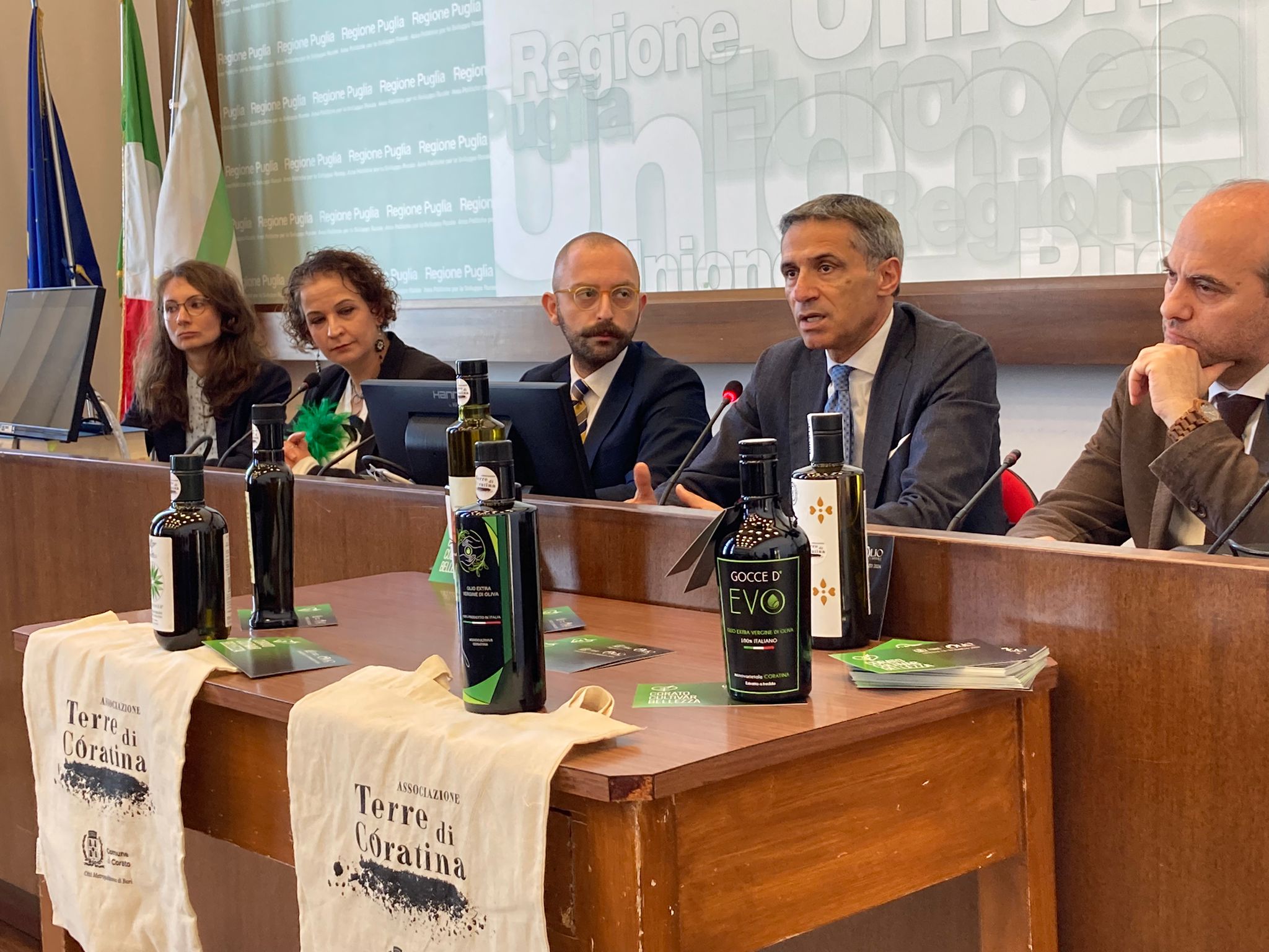Galleria “Corato cultivar bellezza”: presentato il nuovo brand e le azioni di valorizzazione di una delle varietà olearie di Puglia - Diapositiva 5 di 8