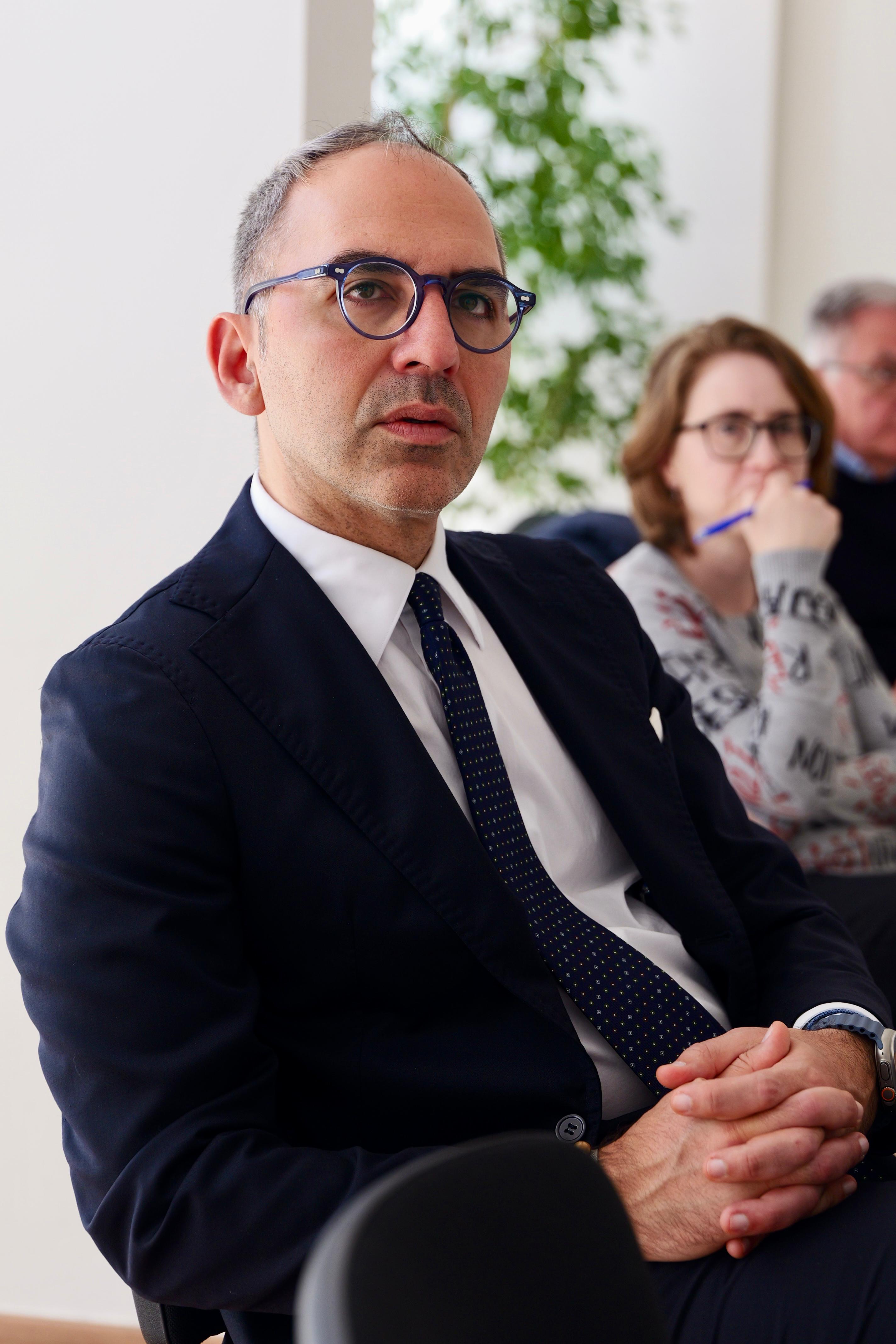 Galleria Trasporti, l’assessore Piemontese in visita alla sede Alstom di Modugno (Bari), dove si lavora sulle tecnologie applicate alla mobilità e alla sicurezza del trasporto ferroviario - Diapositiva 12 di 14