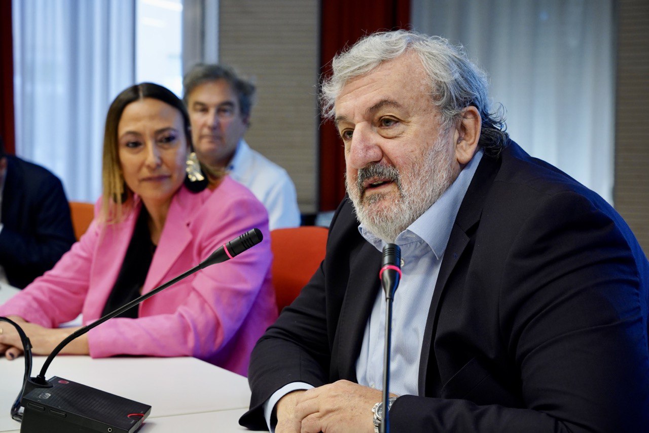 Galleria Confermato lo status di Istituto di ricerca a carattere scientifico. 35 assunzioni per potenziare la ricerca - Diapositiva 5 di 10