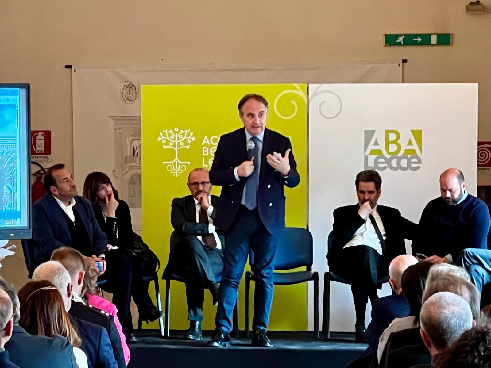 Galleria Puglia Regione Universitaria Fase II: siglato a Lecce il Protocollo per il Diritto allo Studio e la piena cittadinanza studentesca - Diapositiva 6 di 7