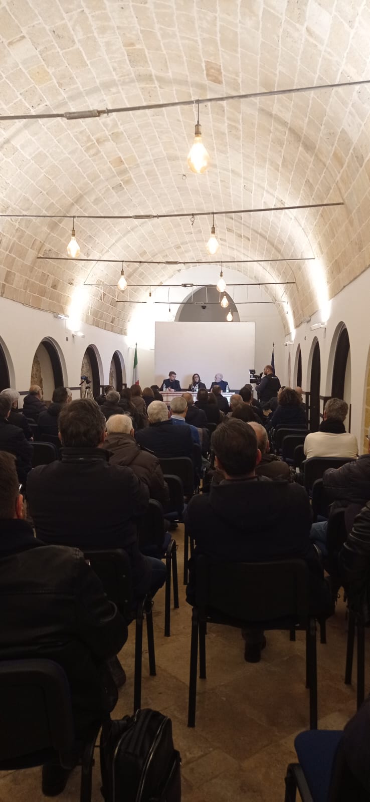 Galleria Trasporti, Maurodinoia e sindaci del Nord Salento uniti per chiedere a MIT e Anas 4 corsie sulla strada Bradanico-Salentina - Diapositiva 3 di 4