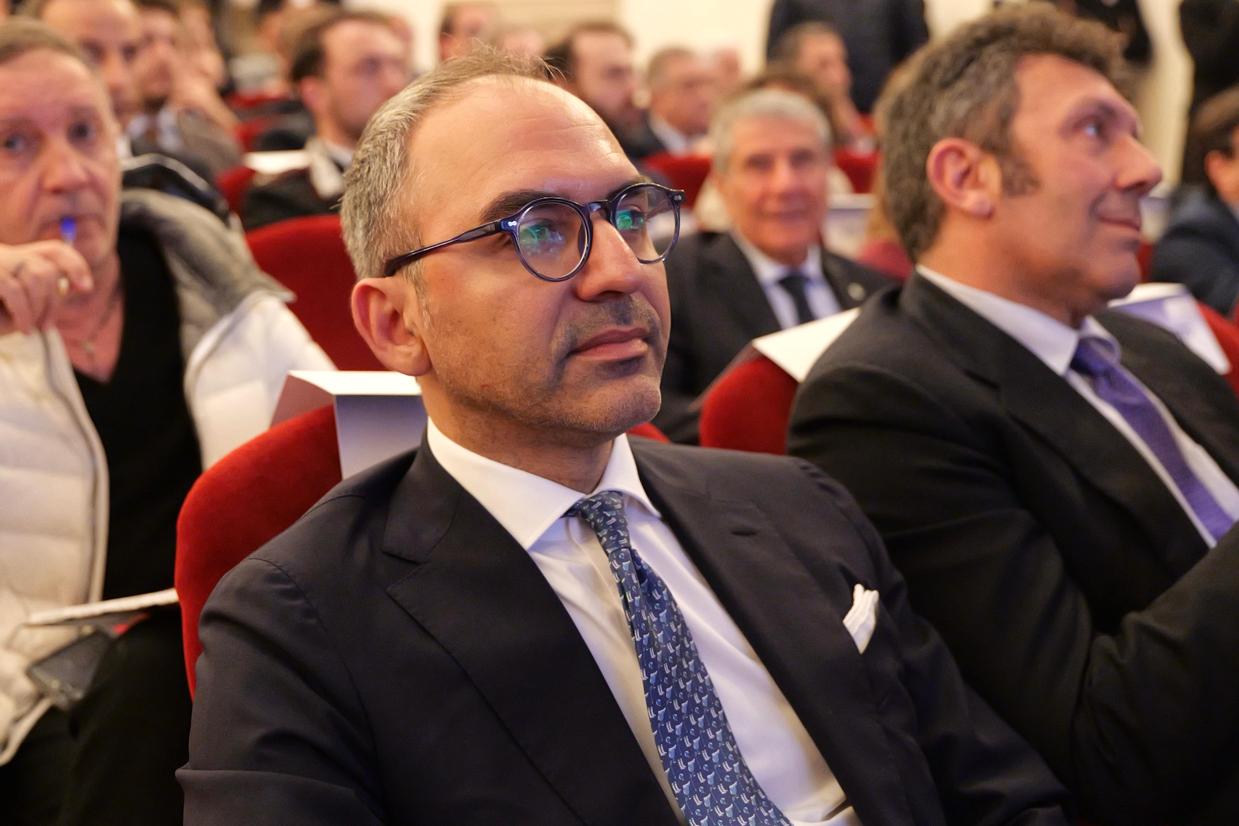 Galleria Aggressioni al personale sanitario: i numeri e le strategie di contrasto della Regione Puglia. Emiliano e Piemontese all'iniziativa FNOMCEO di Foggia - Diapositiva 3 di 5