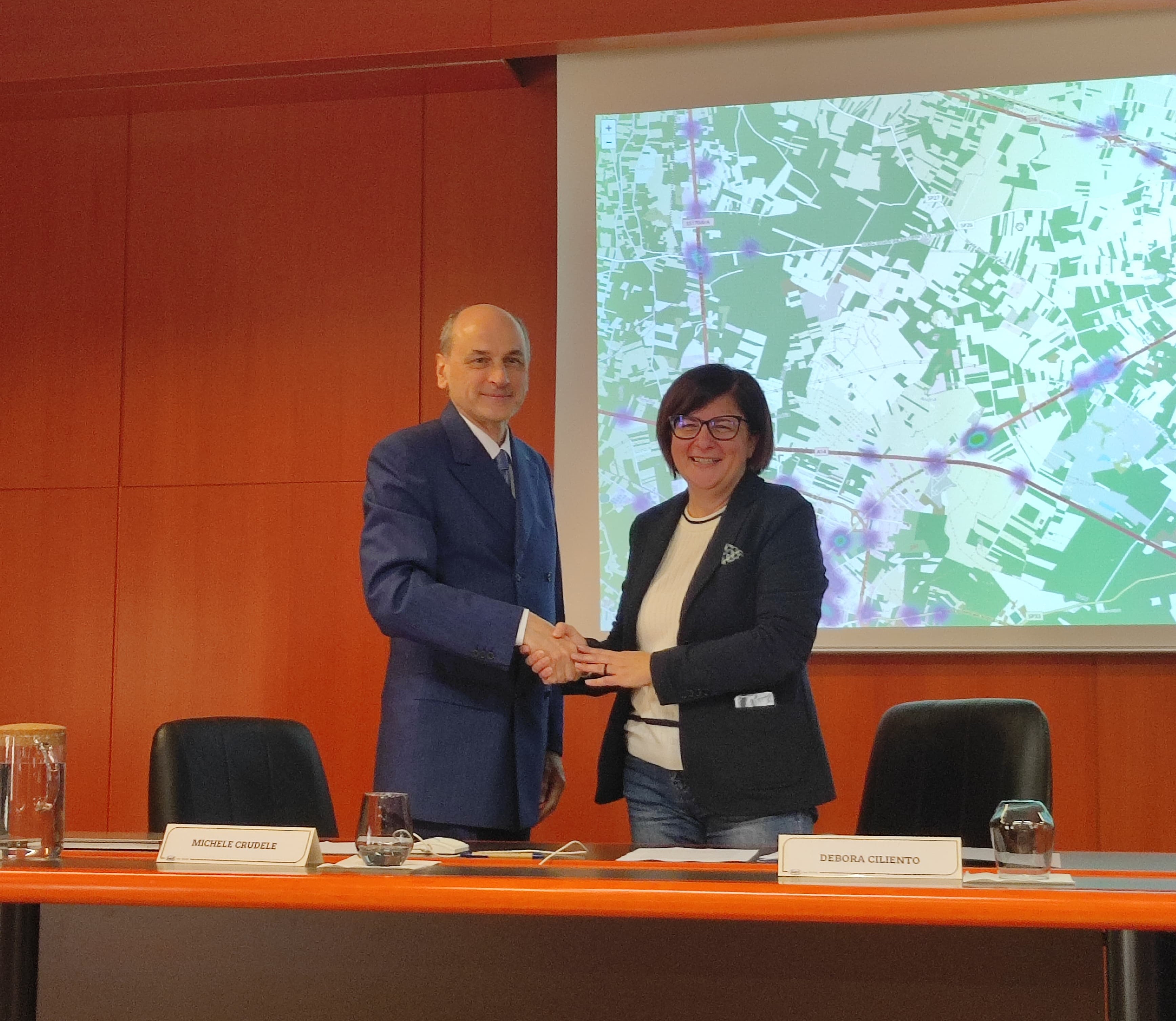 Galleria Firmato il Protocollo di Intesa per l’analisi degli incidenti stradali in Puglia da parte di Regione Puglia, Asset Puglia, ACI Informatica, IPE Poggiolevante - Diapositiva 1 di 7