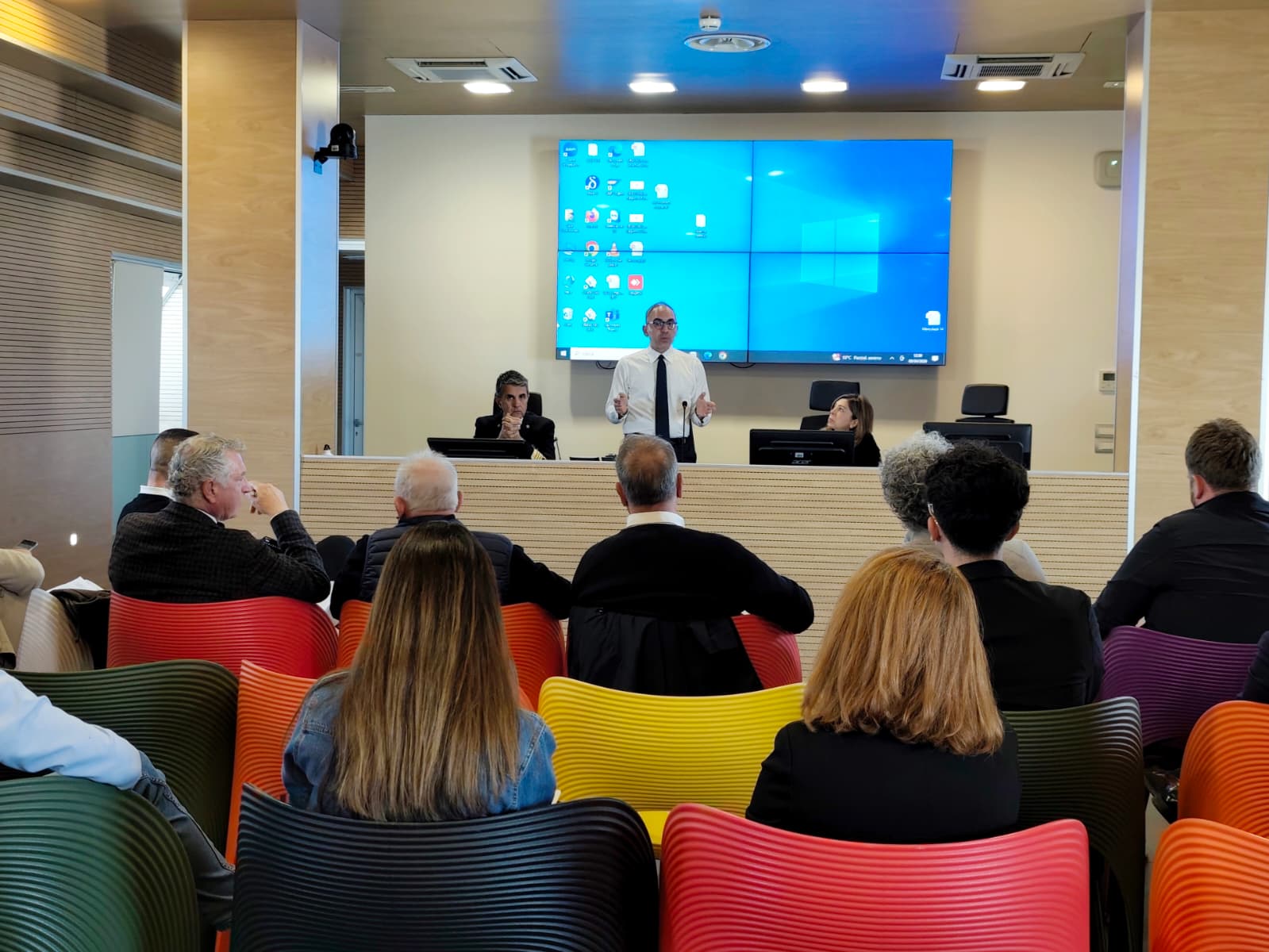 Galleria Ordinanza balneare 2026: lidi aperti dal 23 maggio al 13 settembre. Piemontese: “Con l’Ordinanza ribadiamo l’accessibilità del nostro mare nel pieno rispetto della costa” - Diapositiva 2 di 8