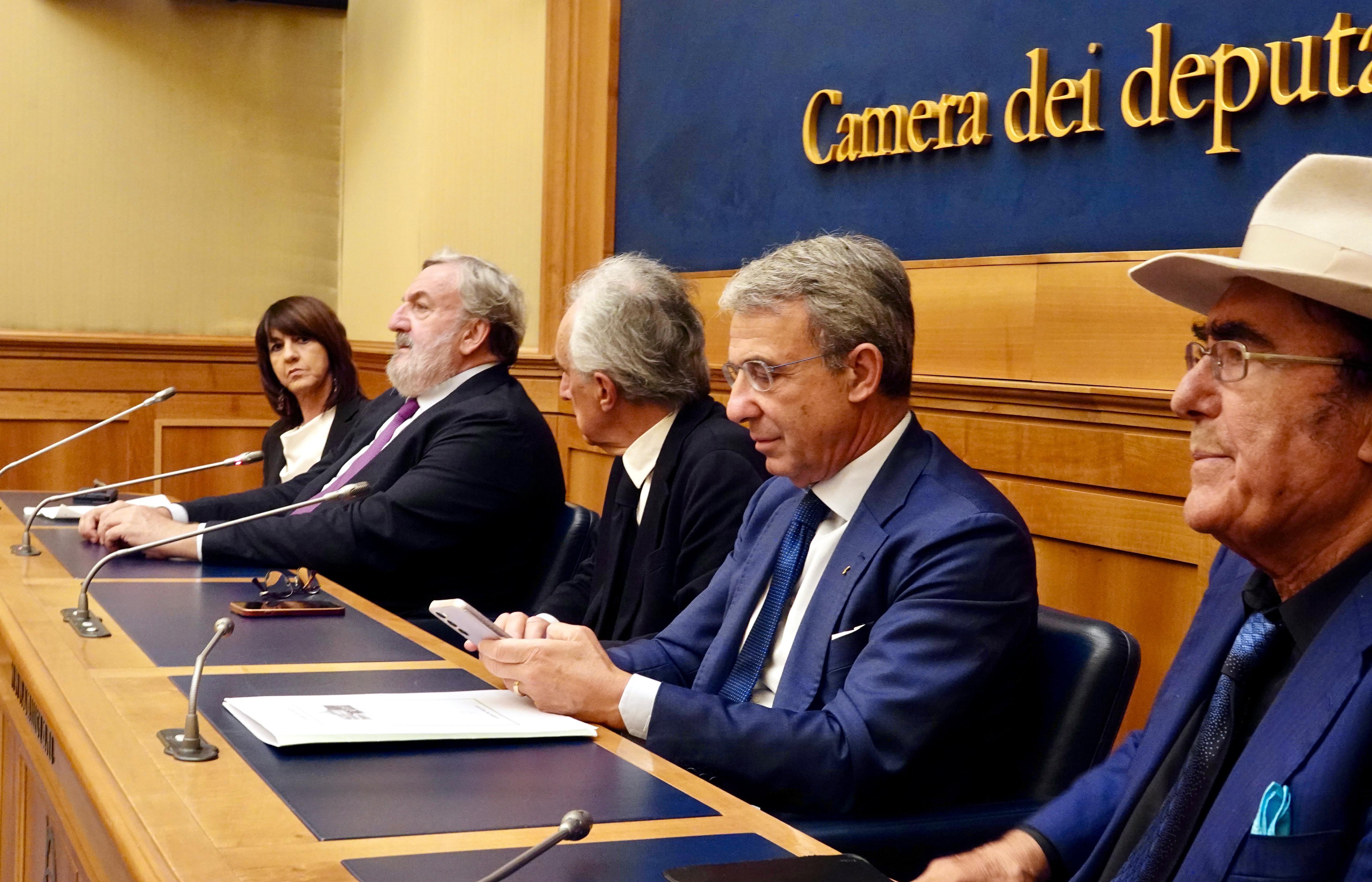 Galleria Emiliano alla Camera per la presentazione della candidatura del Nobel per la pace ai bambini di Gaza: “La Puglia da sempre contro l’antisemitismo