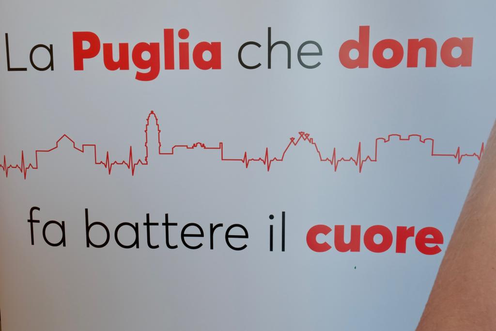 Galleria DONAZIONE SANGUE E AUTOSUFFICIENZA:  PRESENTATO IL PIANO REGIONALE PUGLIESE - Diapositiva 12 di 14