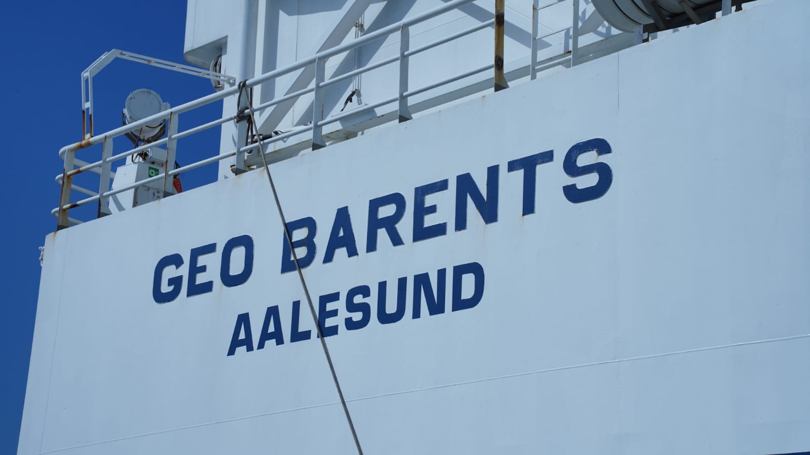 Galleria Emiliano a Brindisi per accogliere la nave di Medici Senza Frontiere con 339 persone salvate al largo di Malta - Diapositiva 14 di 34