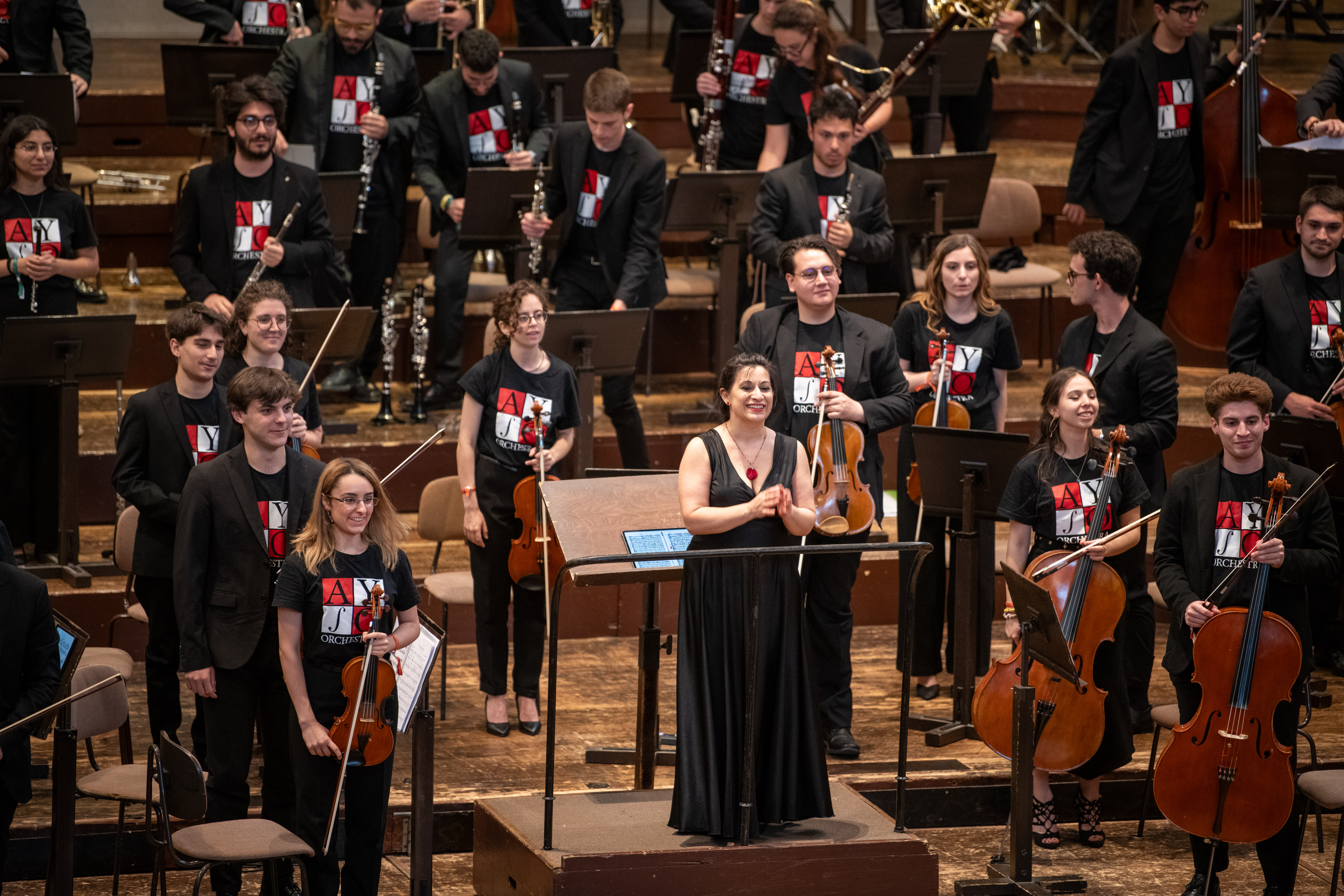 Galleria Sinfonie d’acqua, il tributo di AYSO Orchestra alla linfa della Terra - Diapositiva 2 di 5