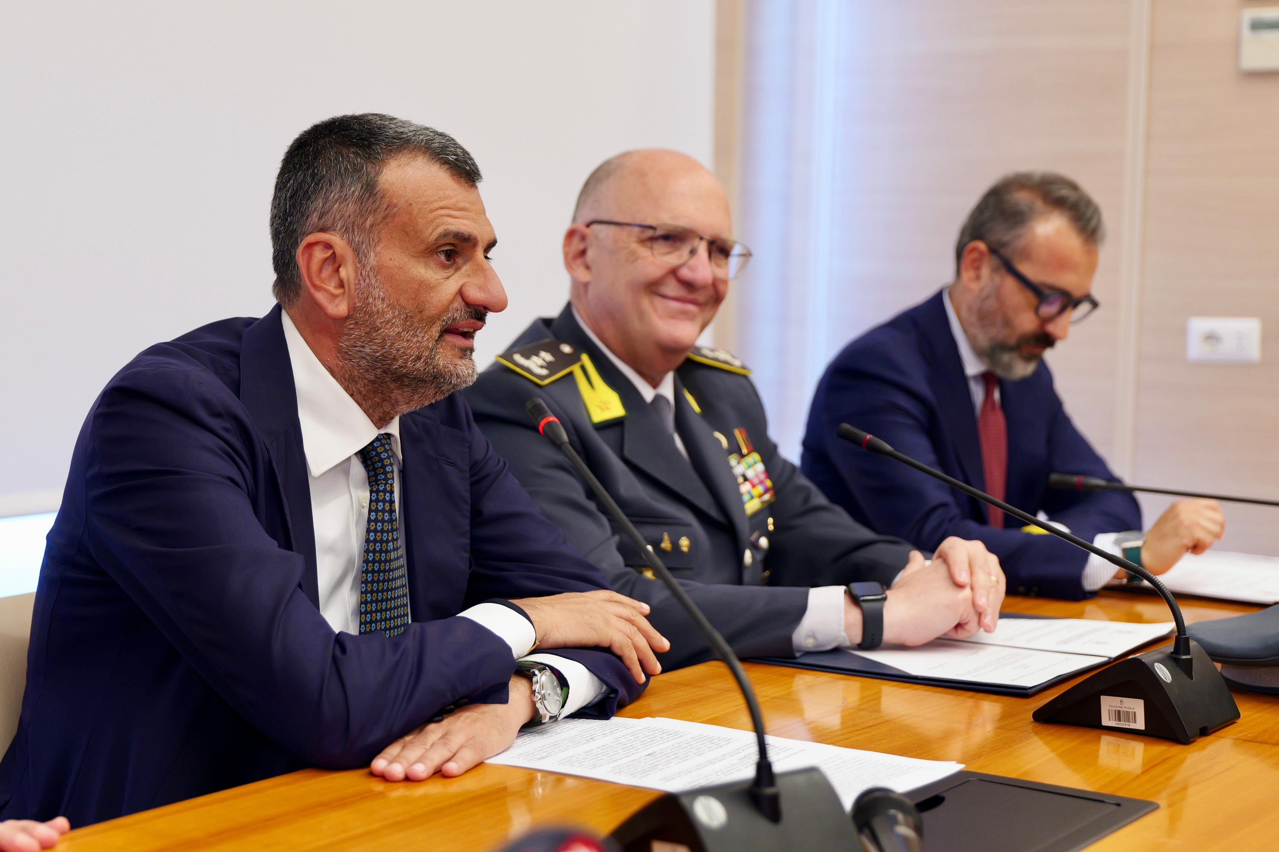 Galleria Regione Puglia e Guardia di Finanza rafforzano l’alleanza per legalità e controlli nel comparto agricolo - Diapositiva 2 di 6