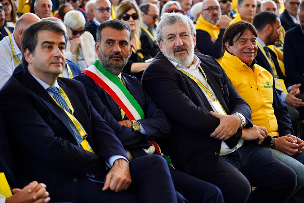 Galleria Inaugurazione Villaggio Coldiretti a Bari, presidente Emiliano: 