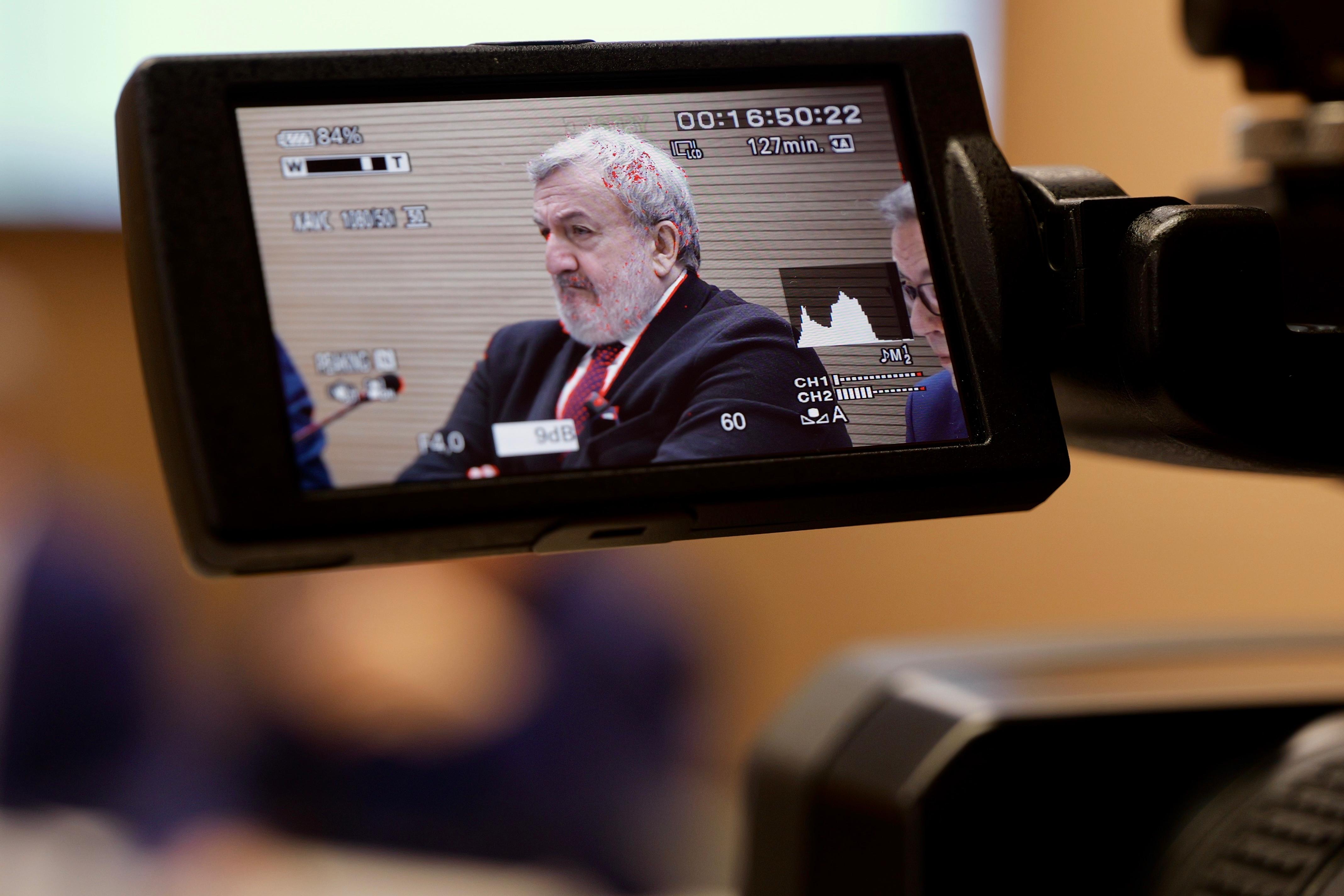 Galleria Vertenze Ilva, Leonardo, Versalis e automotive: Emiliano incontra sindacati e lavoratori - Diapositiva 17 di 18