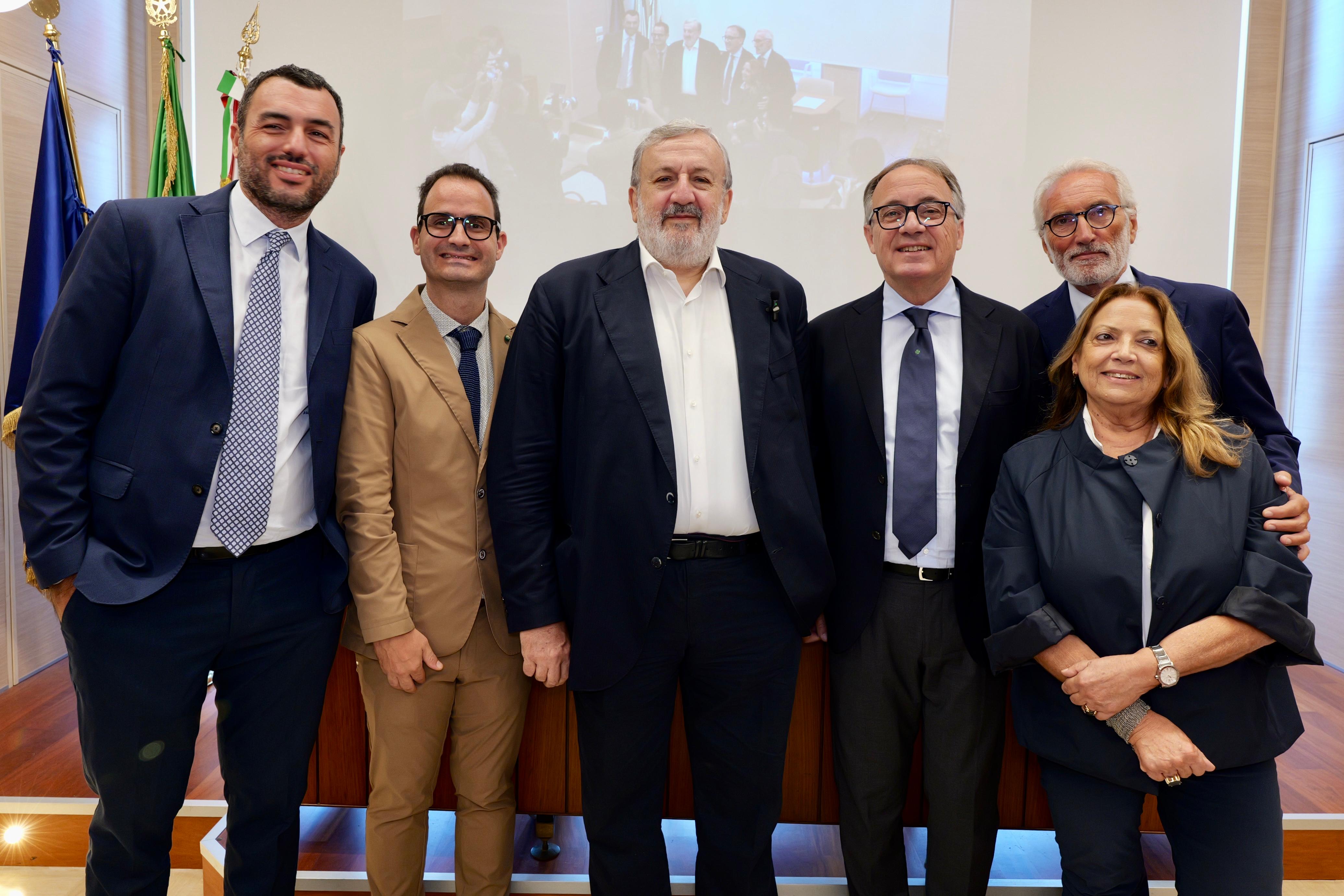 Galleria #mareAsinistra, presentati nuovi servizi per il lavoro di ARPAL Puglia in attuazione della strategia regionale - Diapositiva 6 di 10