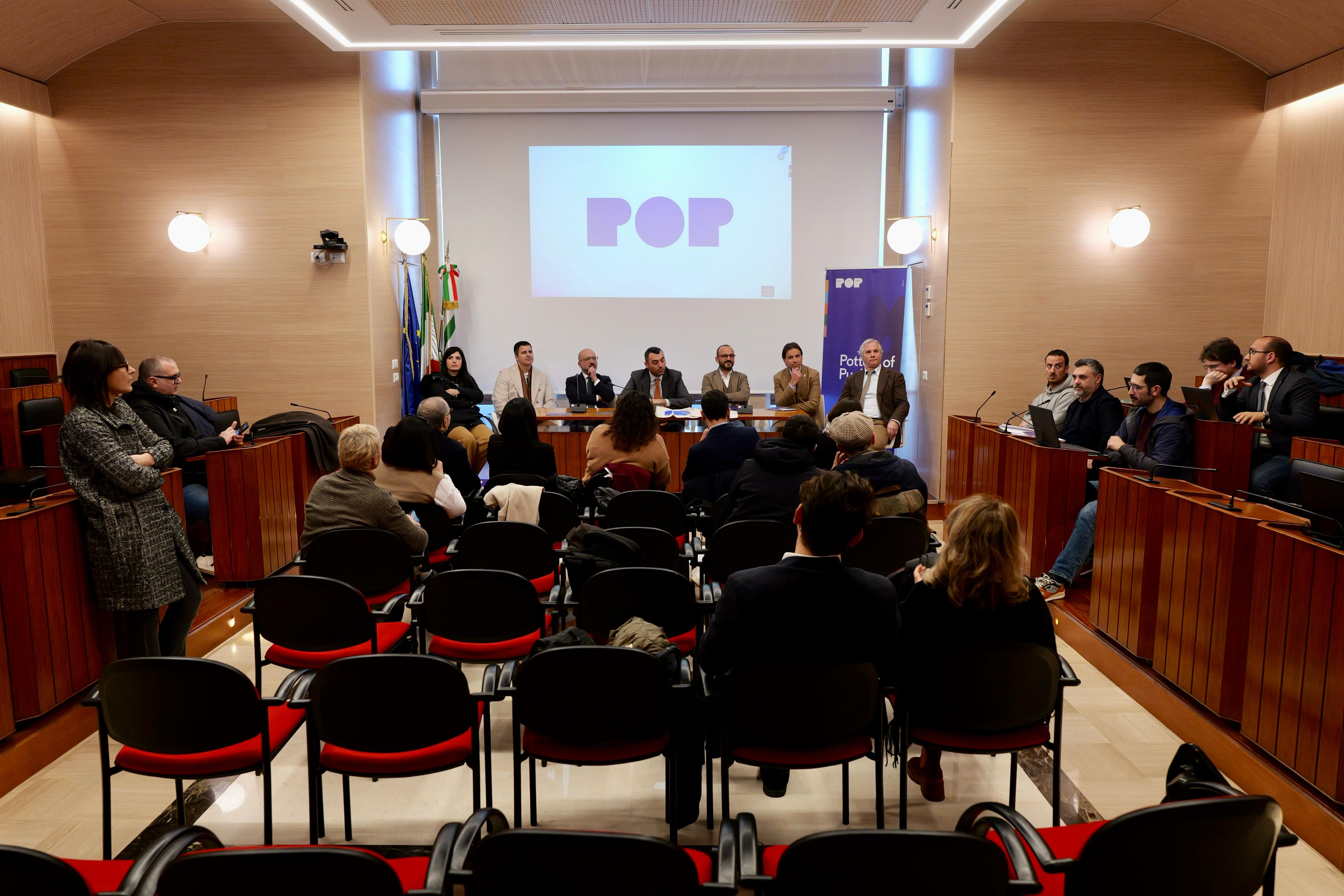 Galleria La ceramica pugliese è POP! Presentato il nuovo brand “Pottery of Puglia” - Diapositiva 10 di 12