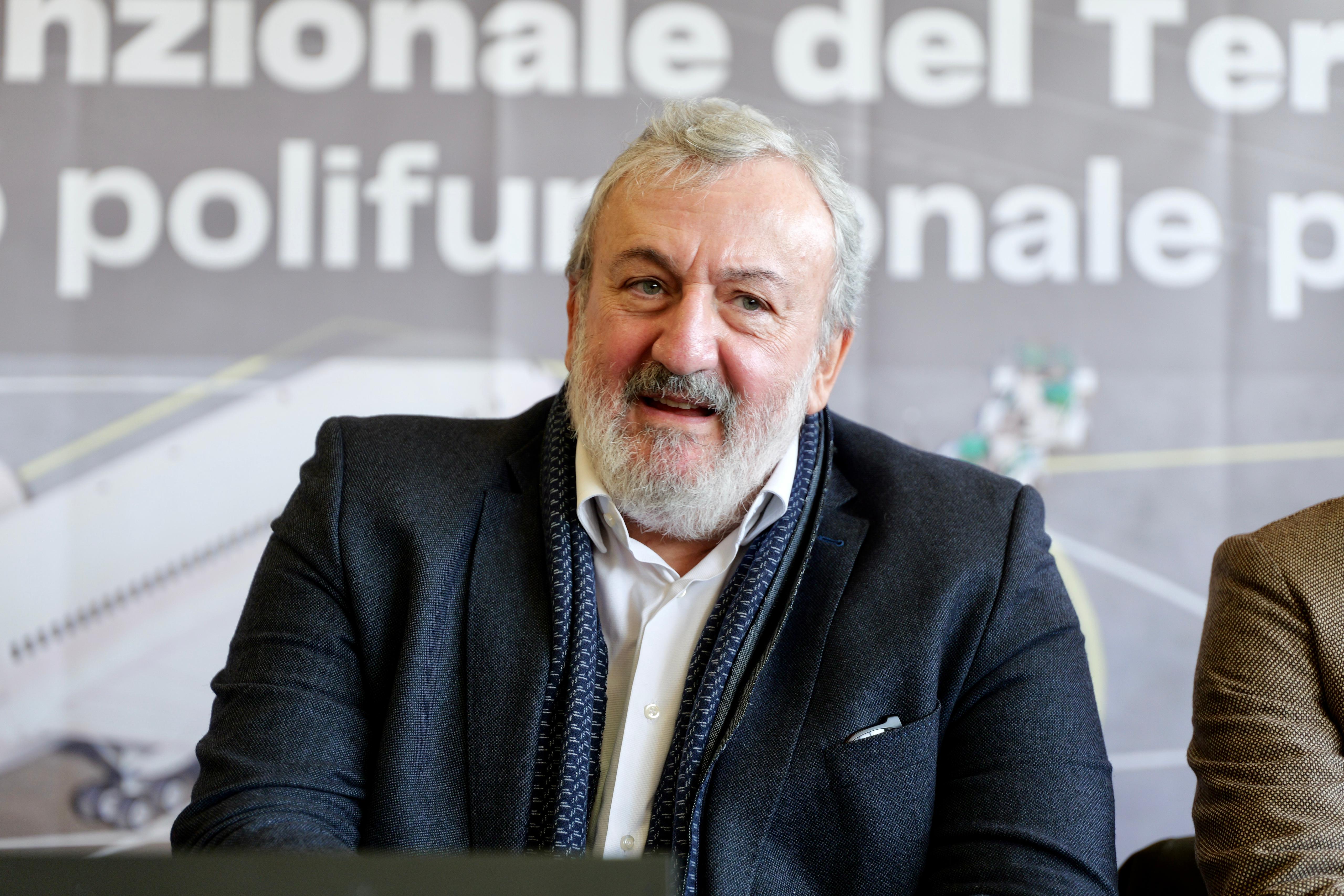 Galleria Grottaglie, entro il 2025 il nuovo ‘M.Arlotta’. Emiliano e Vasile: “Pronti per il futuro e per l’aerospazio” - Diapositiva 6 di 14