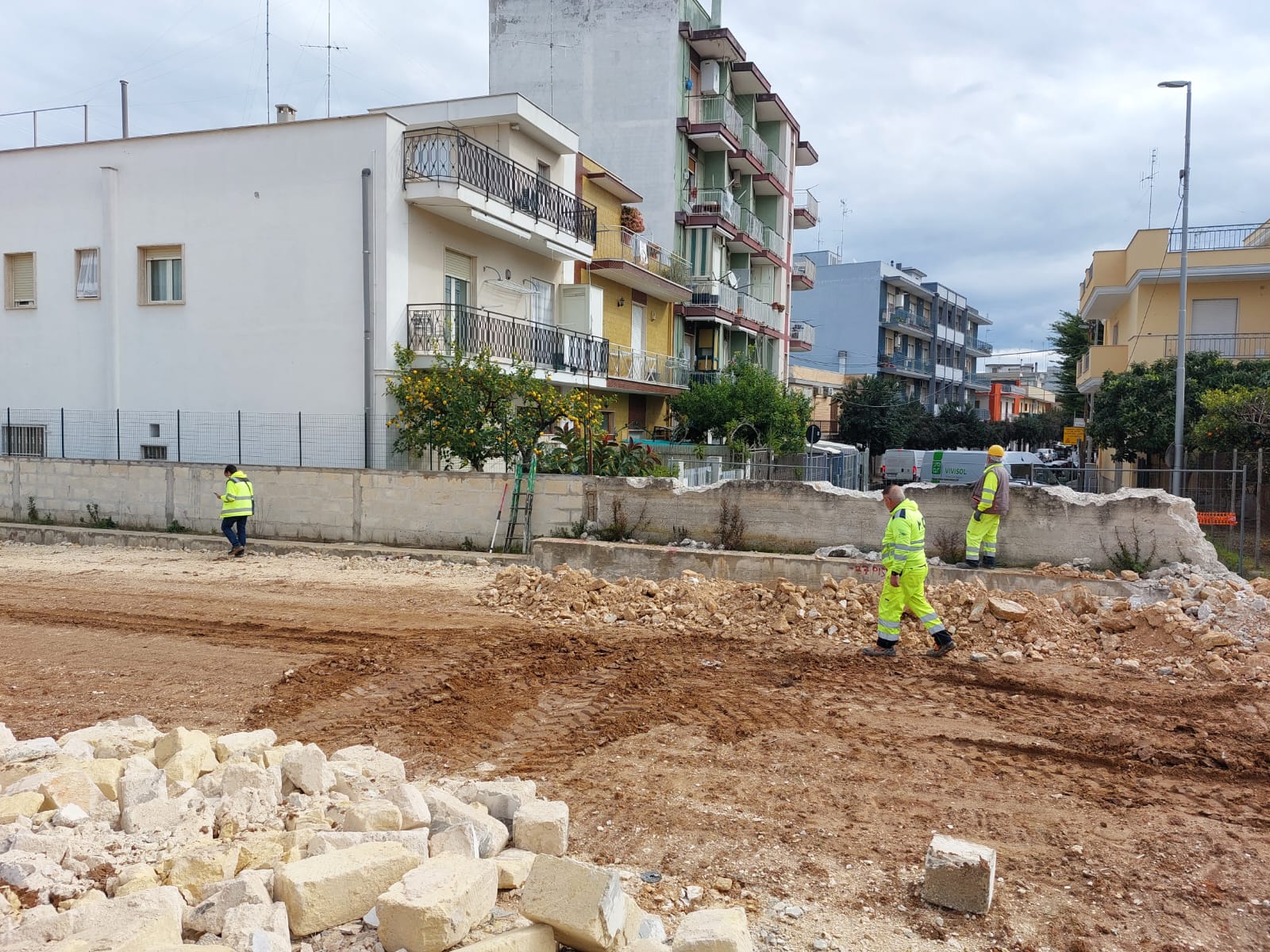 Galleria Maurodinoia, sopralluogo con FSE e sindaco di Triggiano sul cantiere dell’interramento dei binari ferroviari - Diapositiva 5 di 11