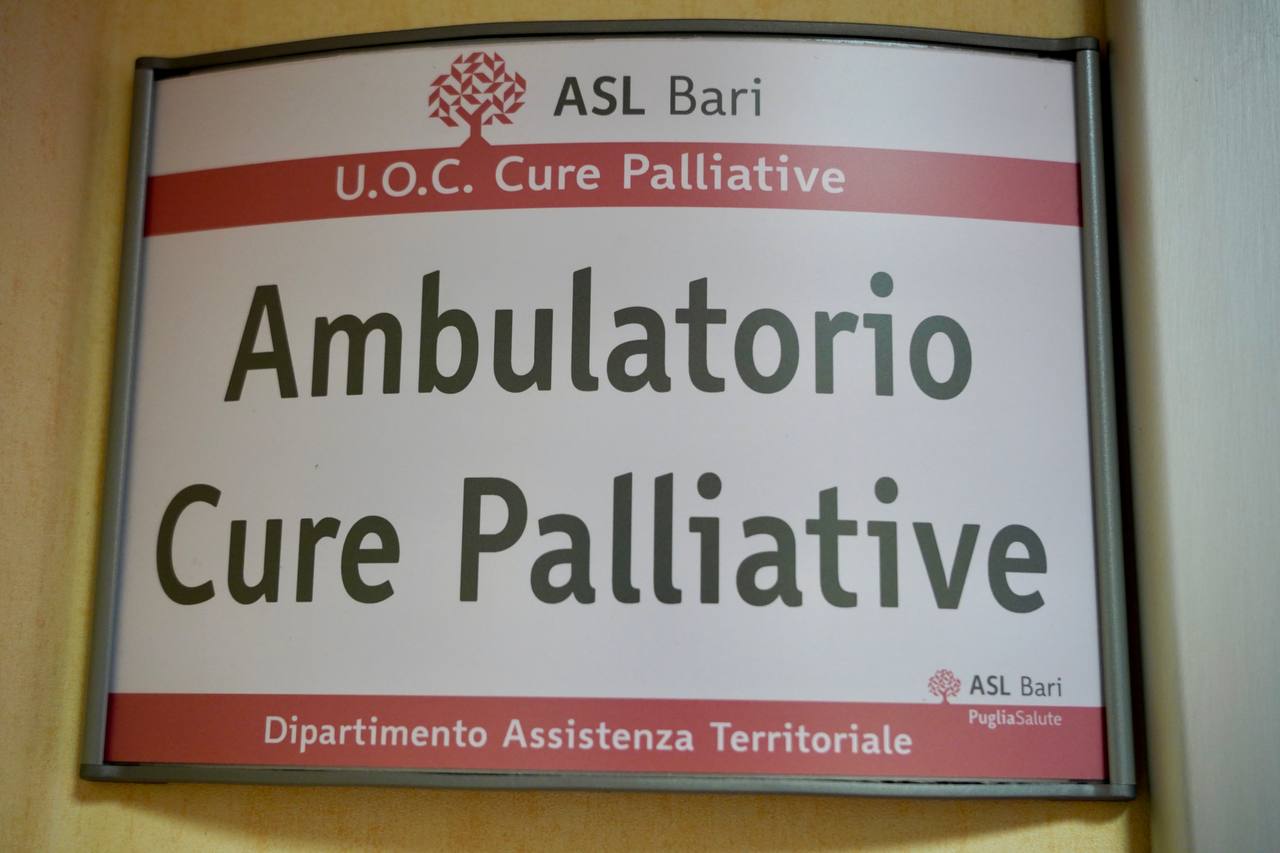 Galleria Grumo Appula, attivato un nuovo ambulatorio di Fragilità, Terapia del Dolore e Cure Palliative. Le dichiarazioni di Rocco Palese - Diapositiva 1 di 11