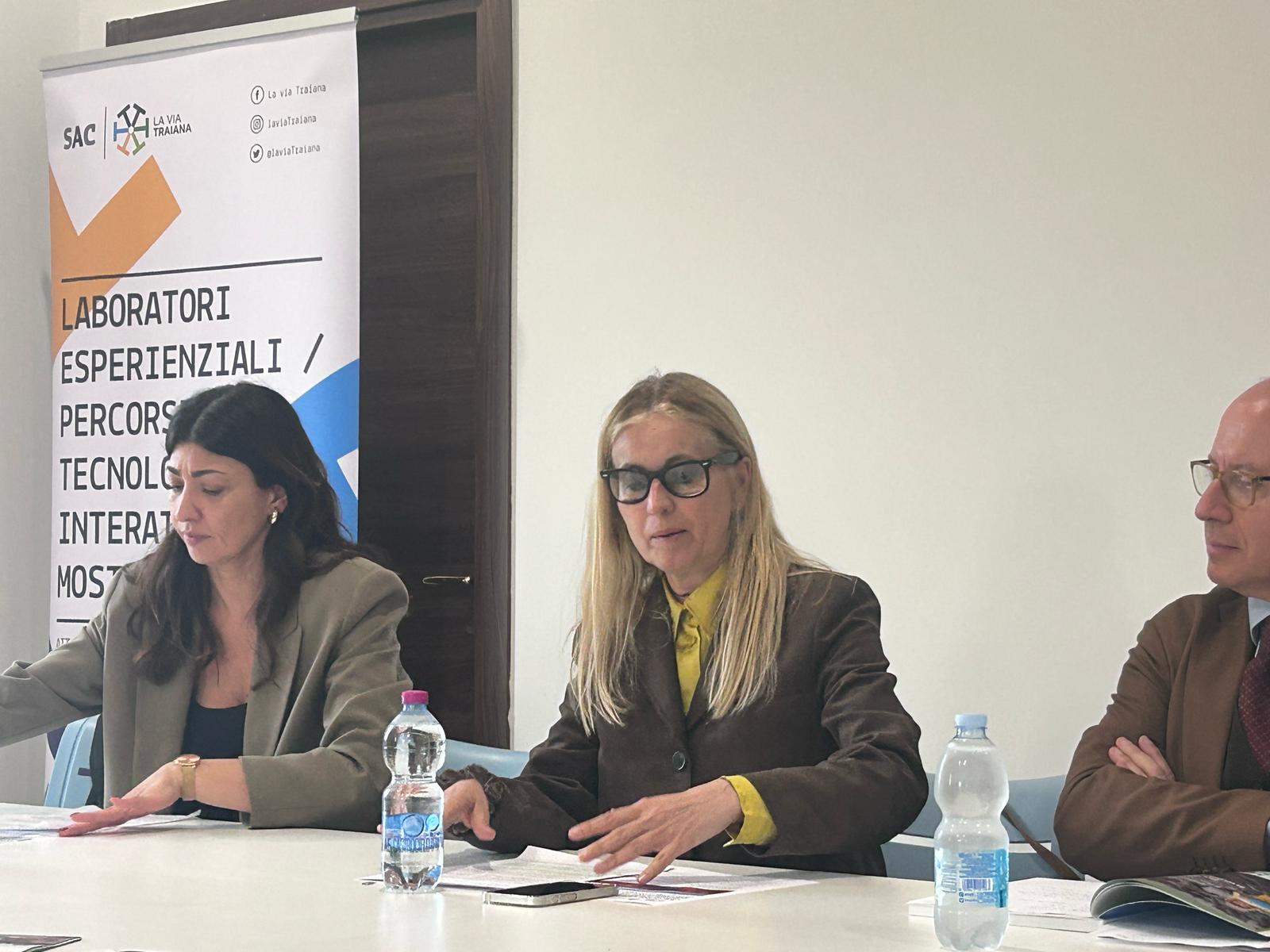 Galleria Il ruolo delle dune costiere, assessora Triggiani: “Patrimonio geobiodiverso e volàno di sviluppo costiero e turistico da tutelare” - Diapositiva 2 di 14