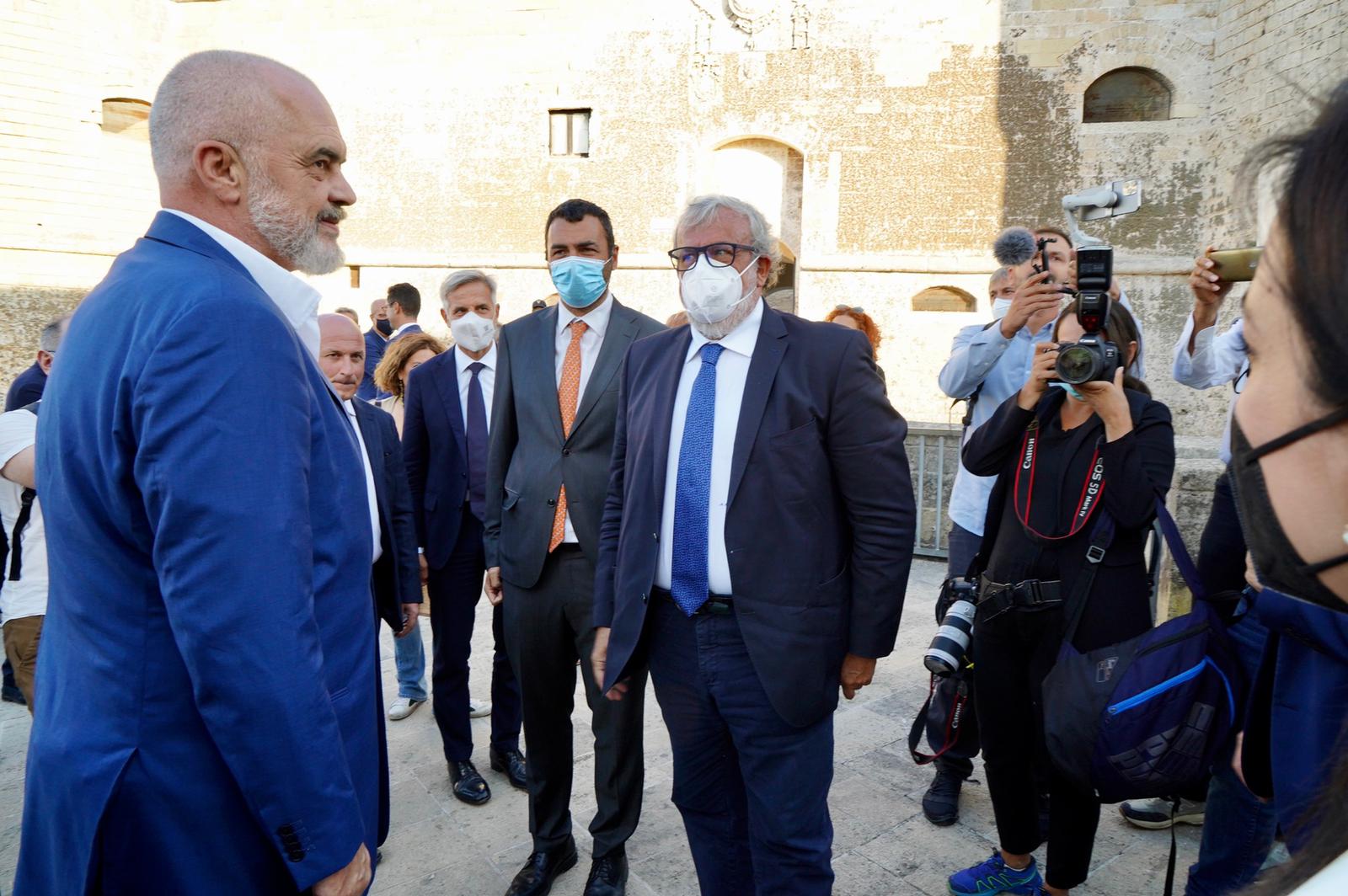 Galleria OTRANTO, EMILIANO INCONTRA EDI RAMA - Diapositiva 14 di 41
