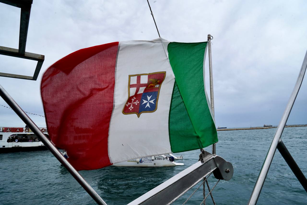 Galleria Taranto, il presidente Emiliano alla cerimonia in memoria dei caduti sul lavoro - Diapositiva 9 di 10