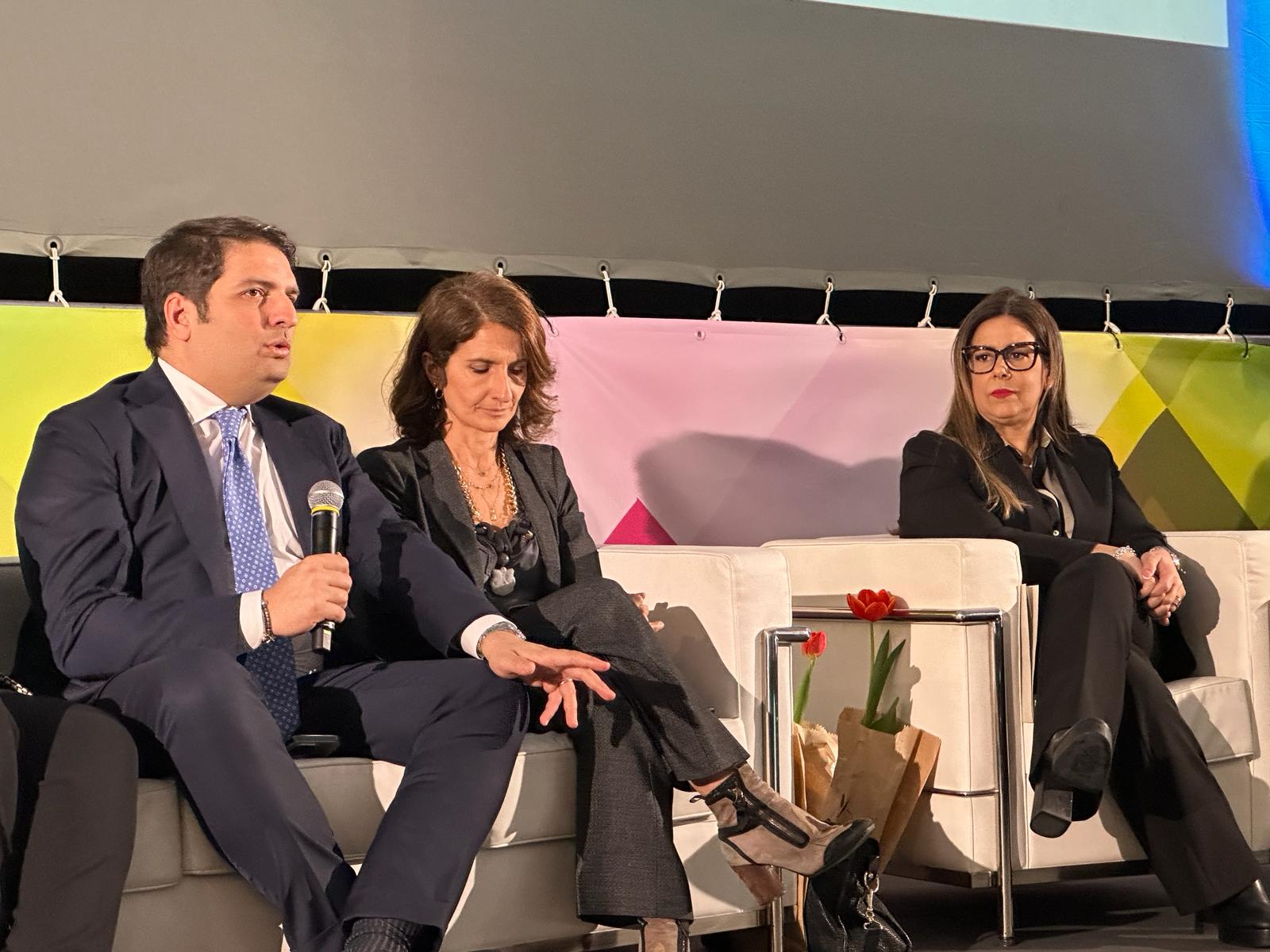 Galleria Puglia easy to reach: binomio perfetto tra trasporti e turismo - Diapositiva 1 di 4