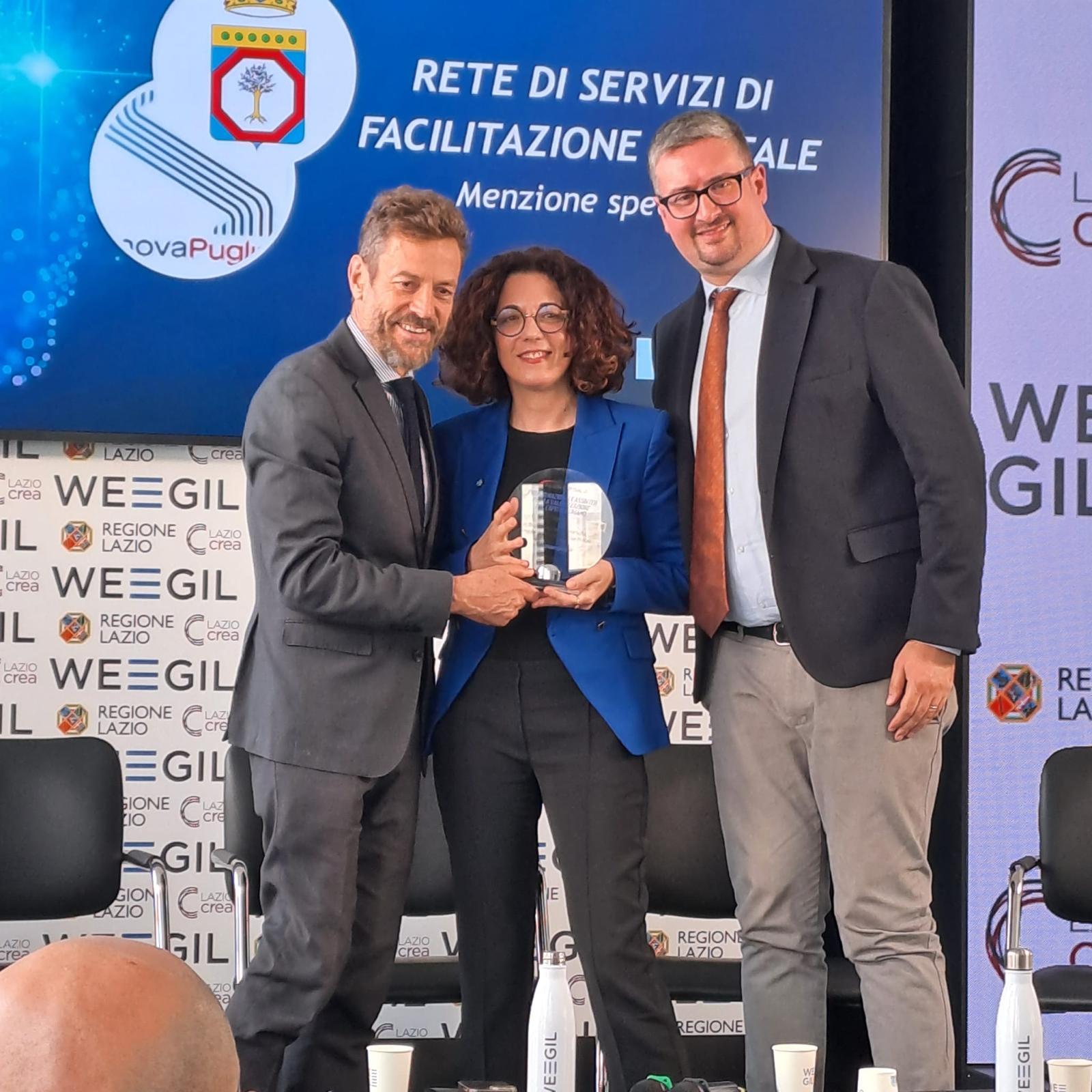Galleria Premio alla Regione Puglia per la “Rete dei servizi di facilitazione digitale” coordinati da InnovaPuglia - Diapositiva 2 di 2