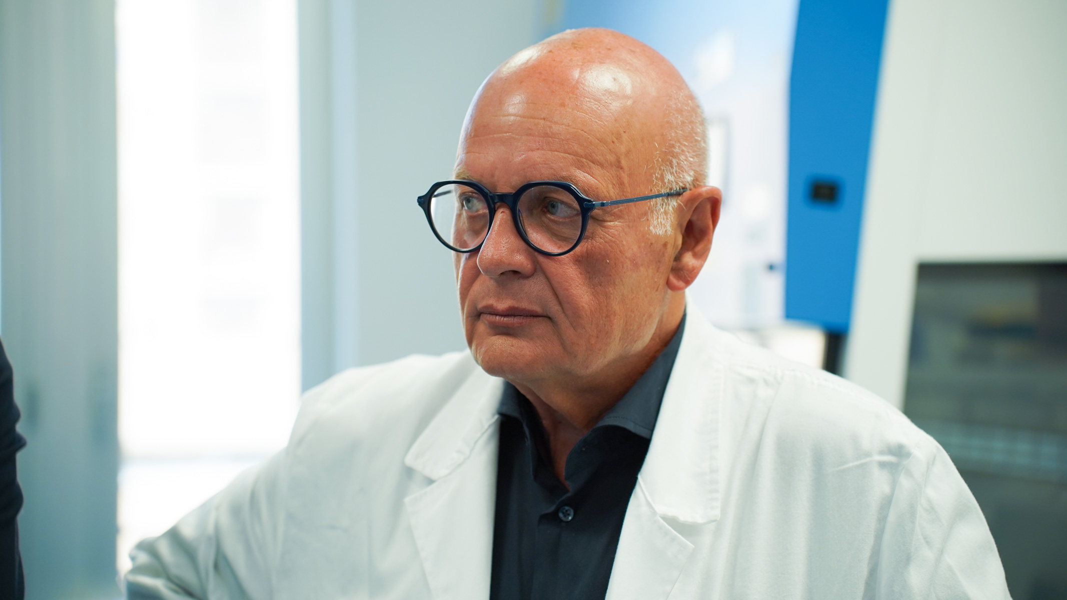 Galleria Nuovo laboratorio di Microbiologia provinciale della ASL all'ospedale Di Venere - Diapositiva 12 di 21