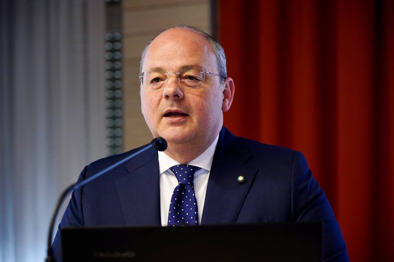 Galleria Confermato lo status di Istituto di ricerca a carattere scientifico. 35 assunzioni per potenziare la ricerca - Diapositiva 2 di 10