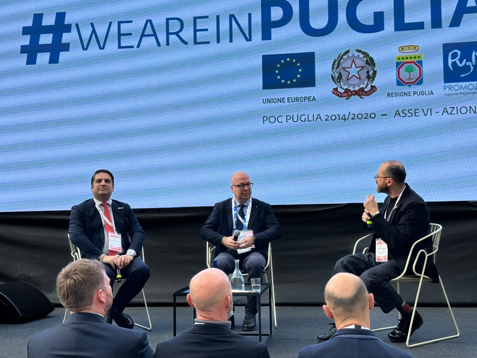 Galleria La Puglia a Sanremo 2024 - Diapositiva 8 di 10