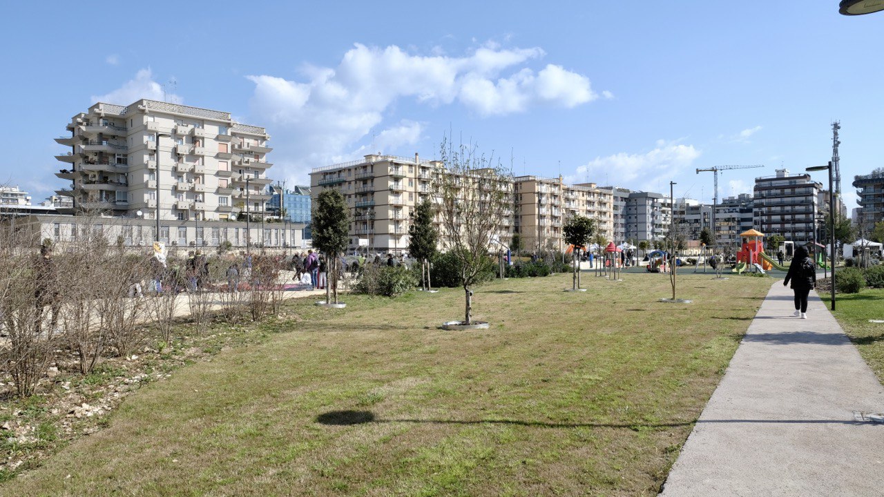 Galleria Apertura nuovo Parco Rossani, Emiliano: 