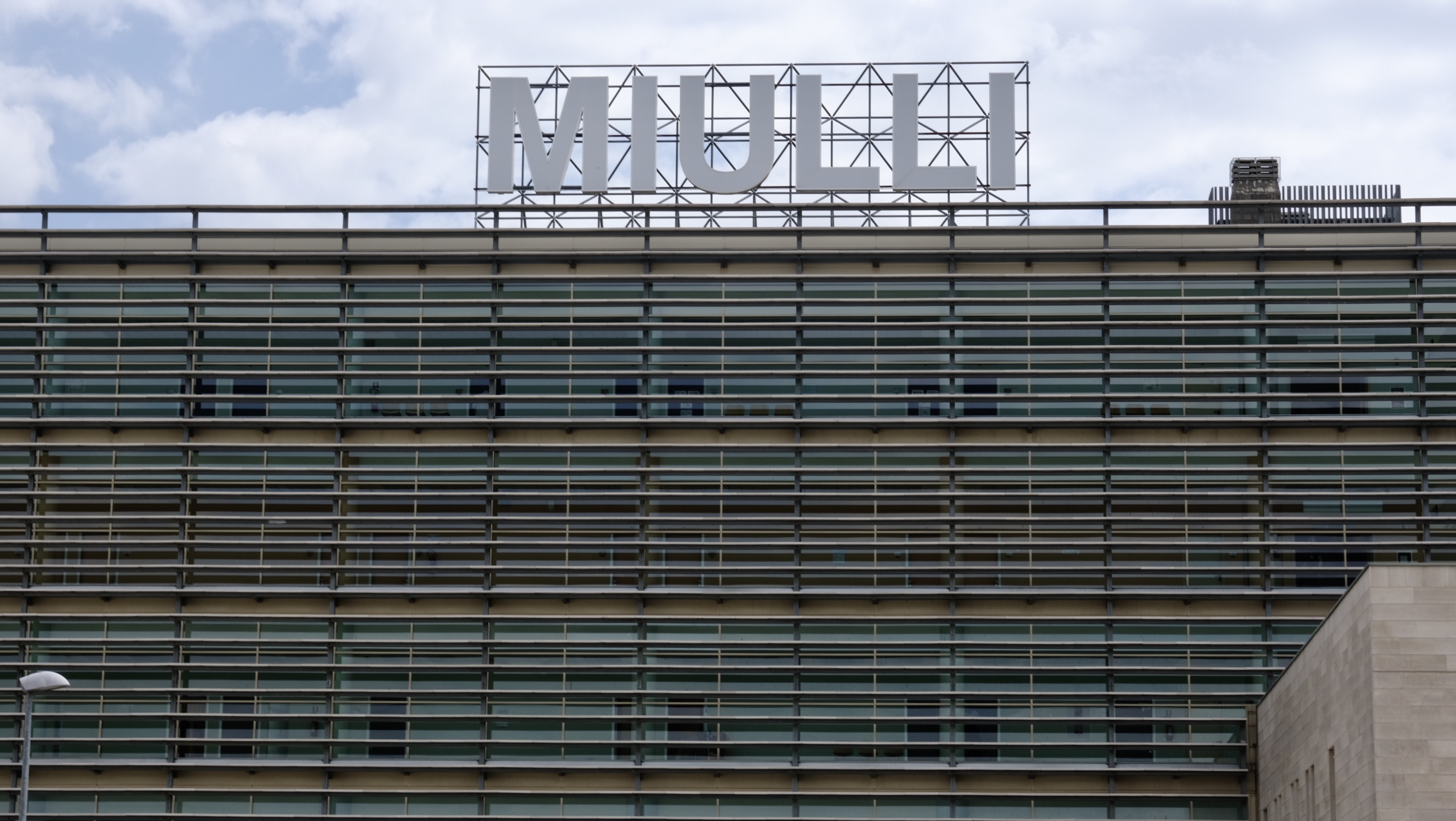 Galleria Piano ospedaliero Coronavirus Regione Puglia: al Miulli struttura Covid efficiente, sicura e immediatamente operativa, potenziata anche la diagnostica - Diapositiva 1 di 7