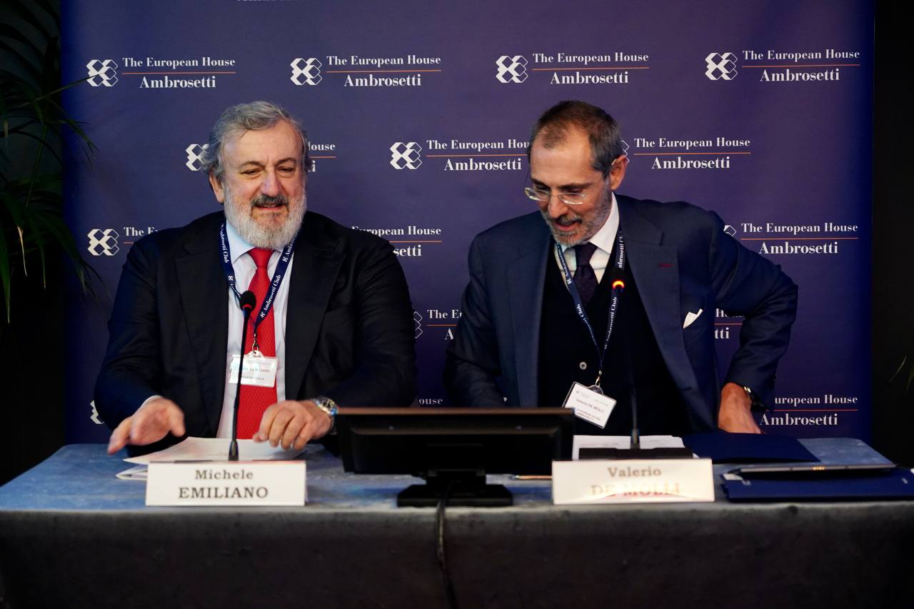 Galleria EMILIANO AL ROADSHOW TERRITORIALE DI THE EUROPEAN HOUSE - AMBROSETTI IN VISTA DELLA SECONDA EDIZIONE DI “VERSO SUD” - Diapositiva 1 di 6