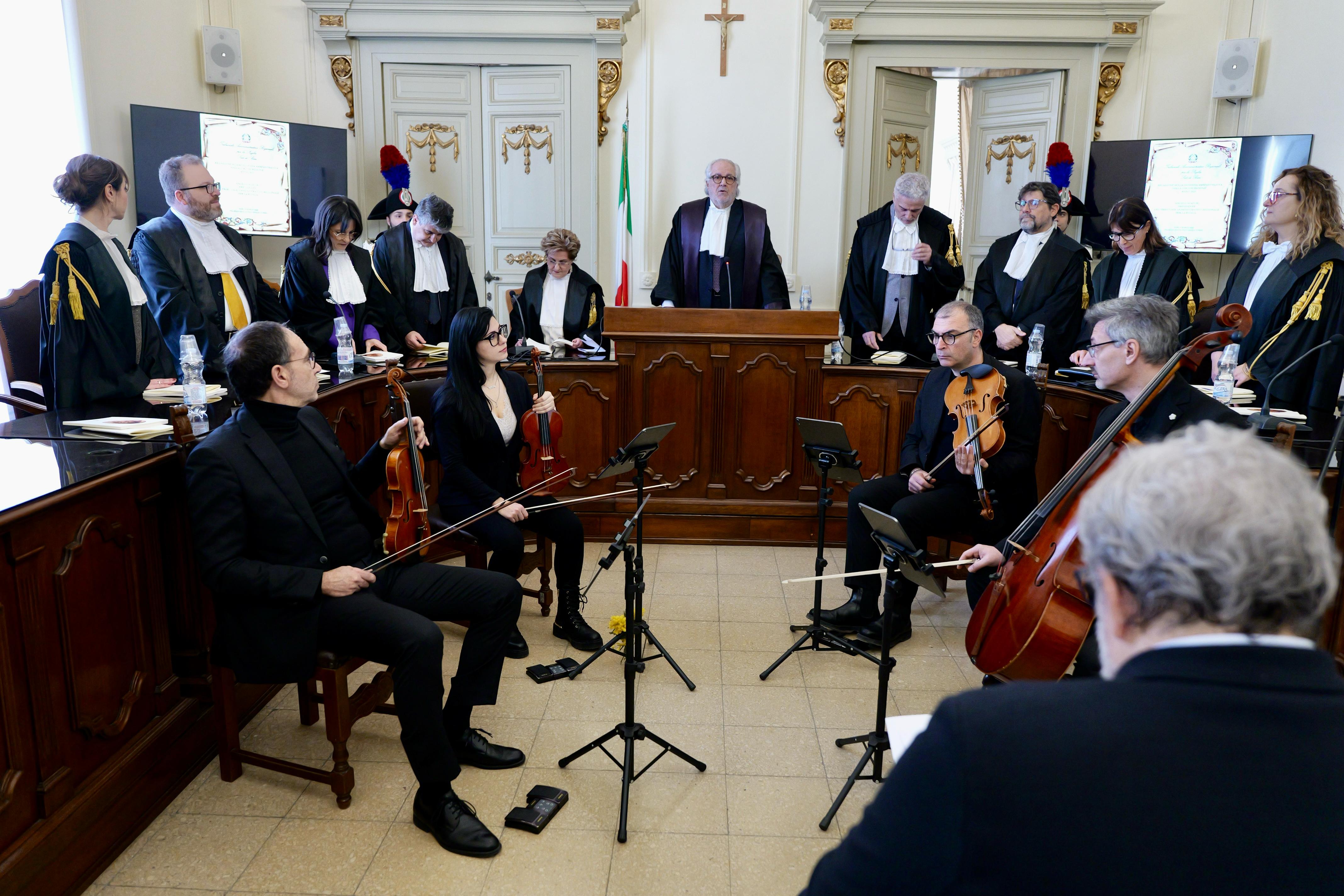 Galleria Il presidente Emiliano alla cerimonia di inaugurazione dell’anno giudiziario del Tar Puglia: “Una giornata importante per la Regione” - Diapositiva 4 di 13