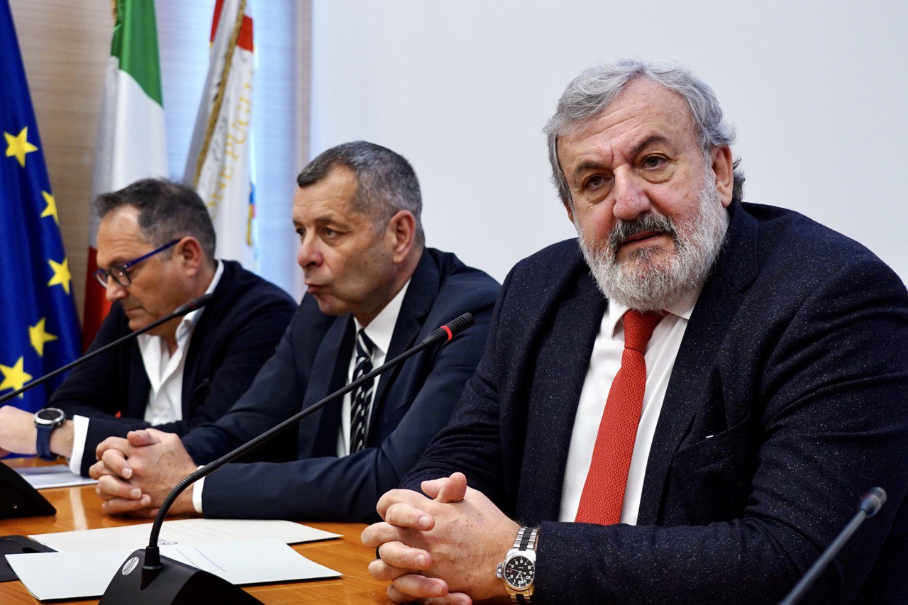 Galleria PRESENTATO A BARI IL “CONSORZIO NAUTICO PUGLIA” - Diapositiva 3 di 10