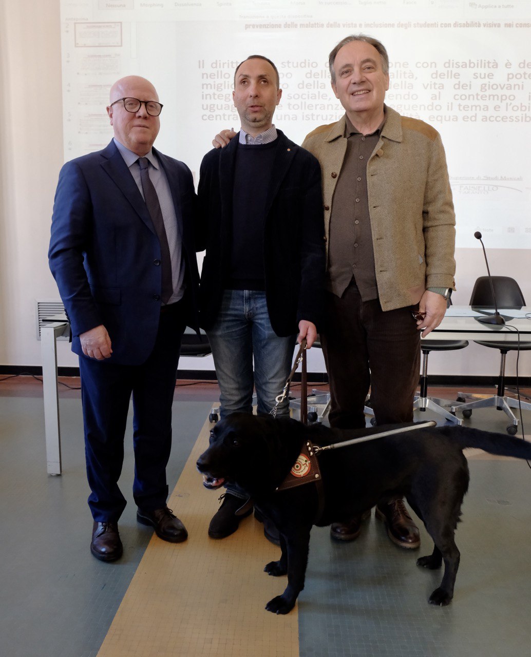 Galleria Leo: al via il progetto regionale “Illuminiamo le note” per l’inclusione degli studenti con disabilità visiva nei Conservatori pugliesi - Diapositiva 4 di 5