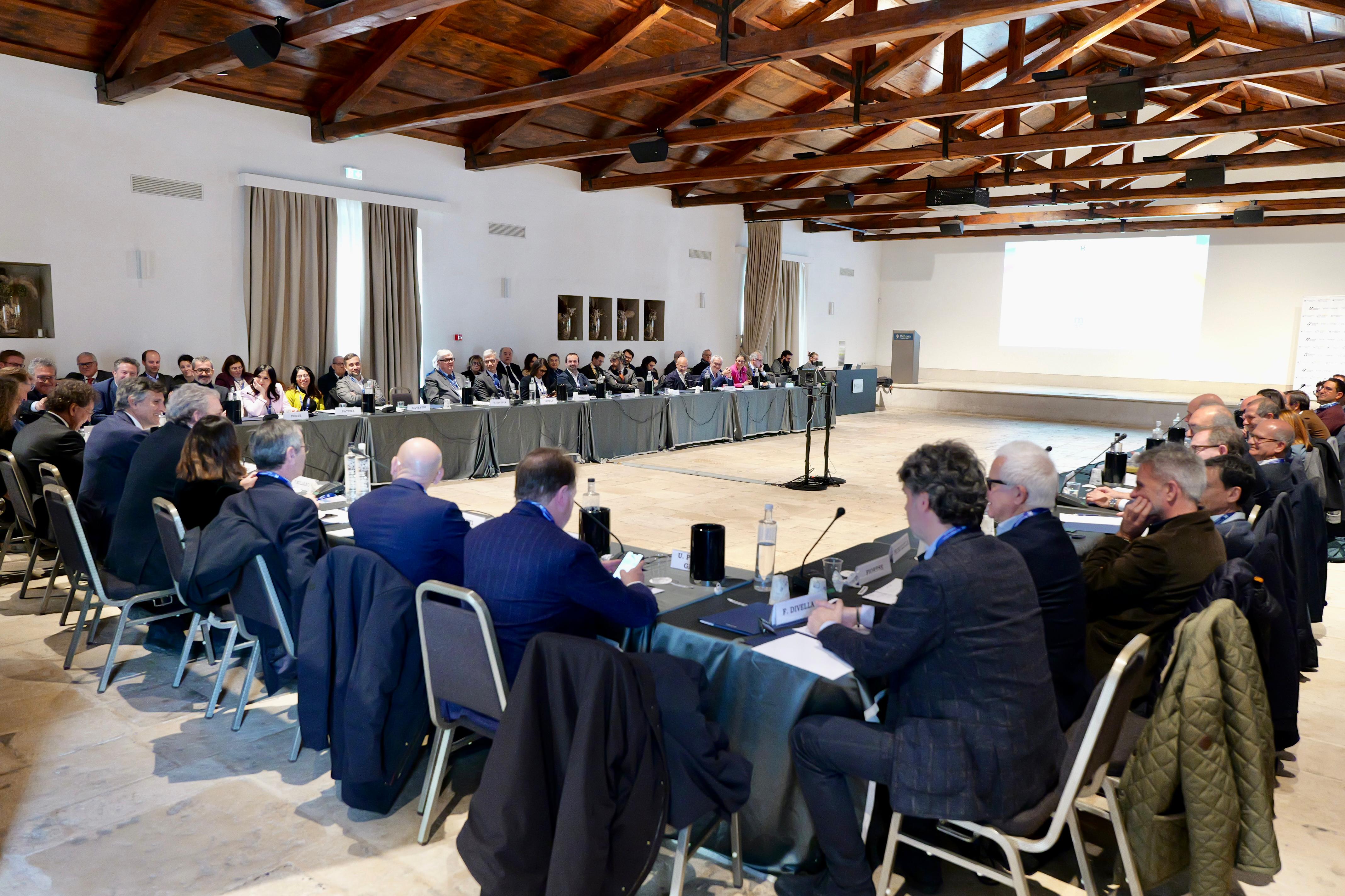 Galleria Bari, il presidente Emiliano alla terza edizione di Verso Sud, roadshow territoriale di The European House: “I dati che presentiamo oggi sulla Puglia ci rendono ottimisti” - Diapositiva 5 di 8