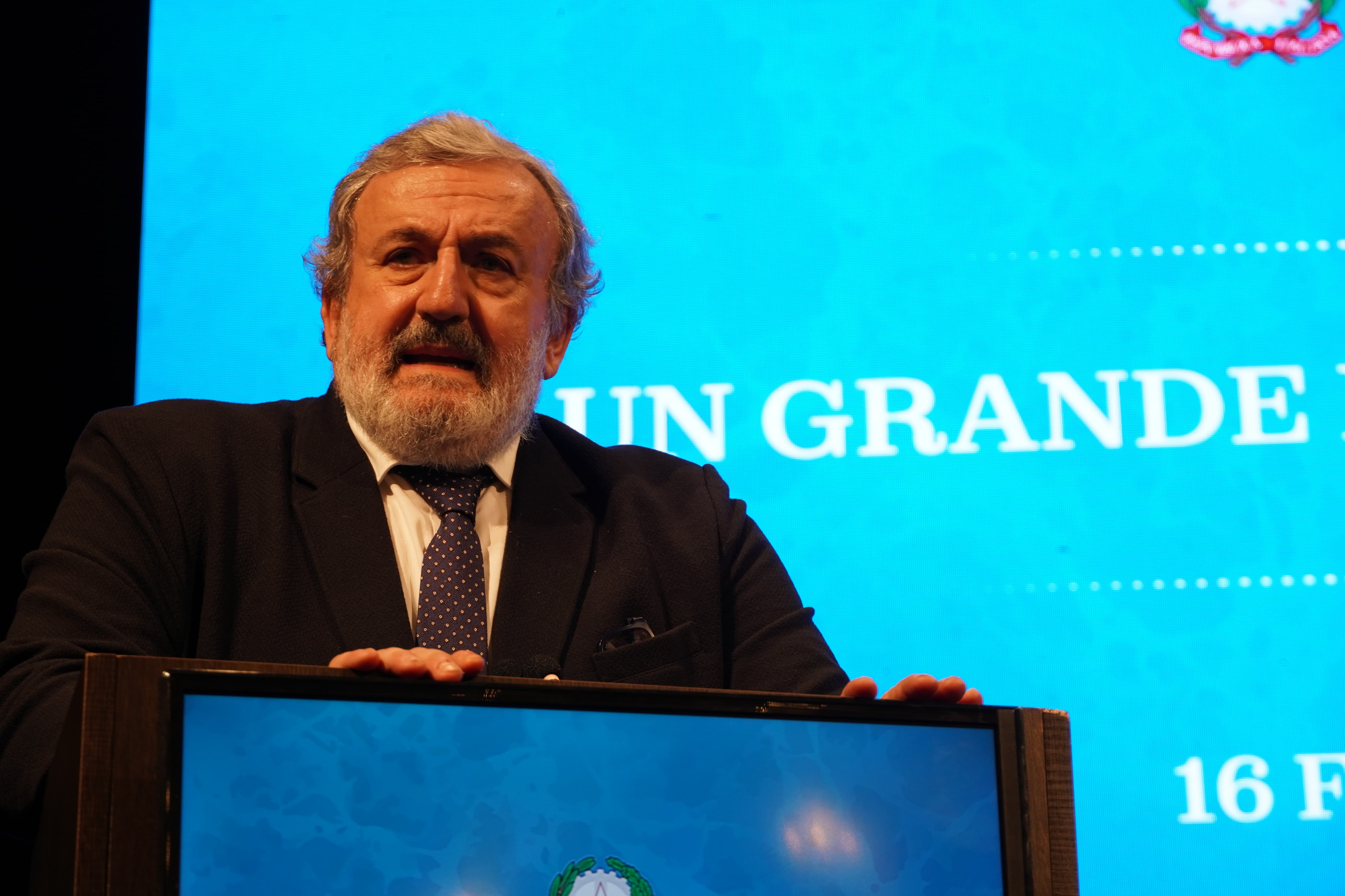 Galleria Il presidente Emiliano al convegno del Piccinni “Un grande impegno per la salute” alla presenza del ministro Schillaci - Diapositiva 2 di 4