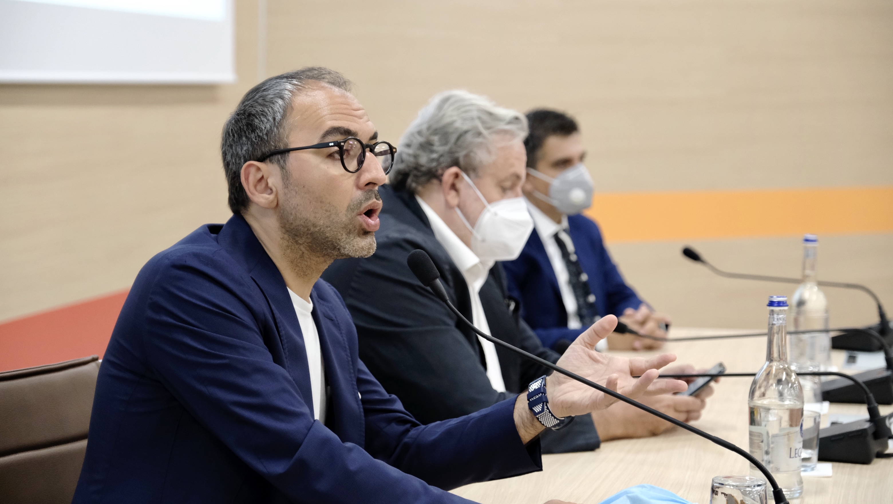 Galleria Potenziamento del patrimonio dell’impiantistica sportiva, graduatoria definitiva anno 2019. Emiliano e Piemontese incontrano le Amministrazioni. Oggi stipulato l’accordo preliminare alla sottoscrizione - Diapositiva 3 di 14