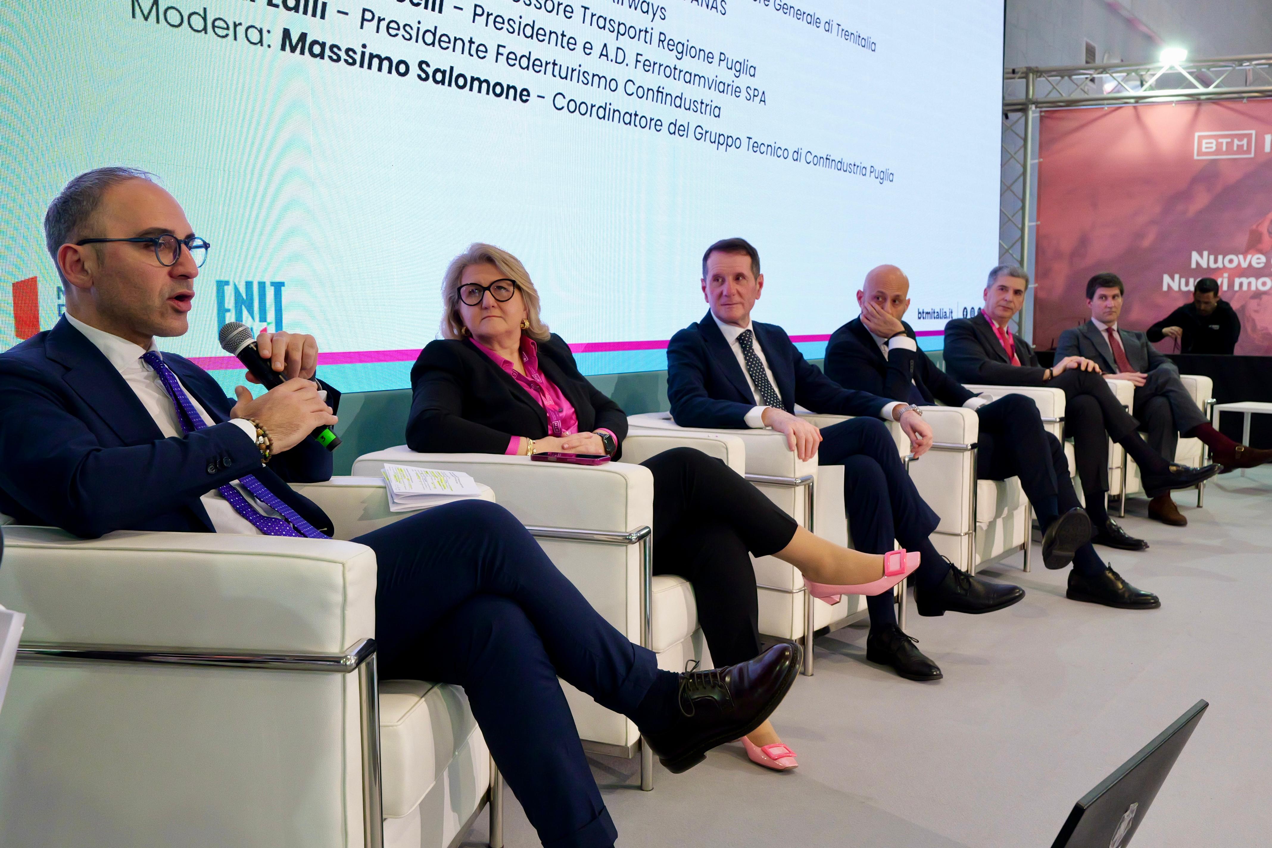 Galleria Mobilità e infrastrutture, Piemontese alla BTM: “La competitività turistica nasce dall’accessibilità: in Puglia oltre un miliardo di euro di investimenti per collegare territori e opportunità” - Diapositiva 1 di 8