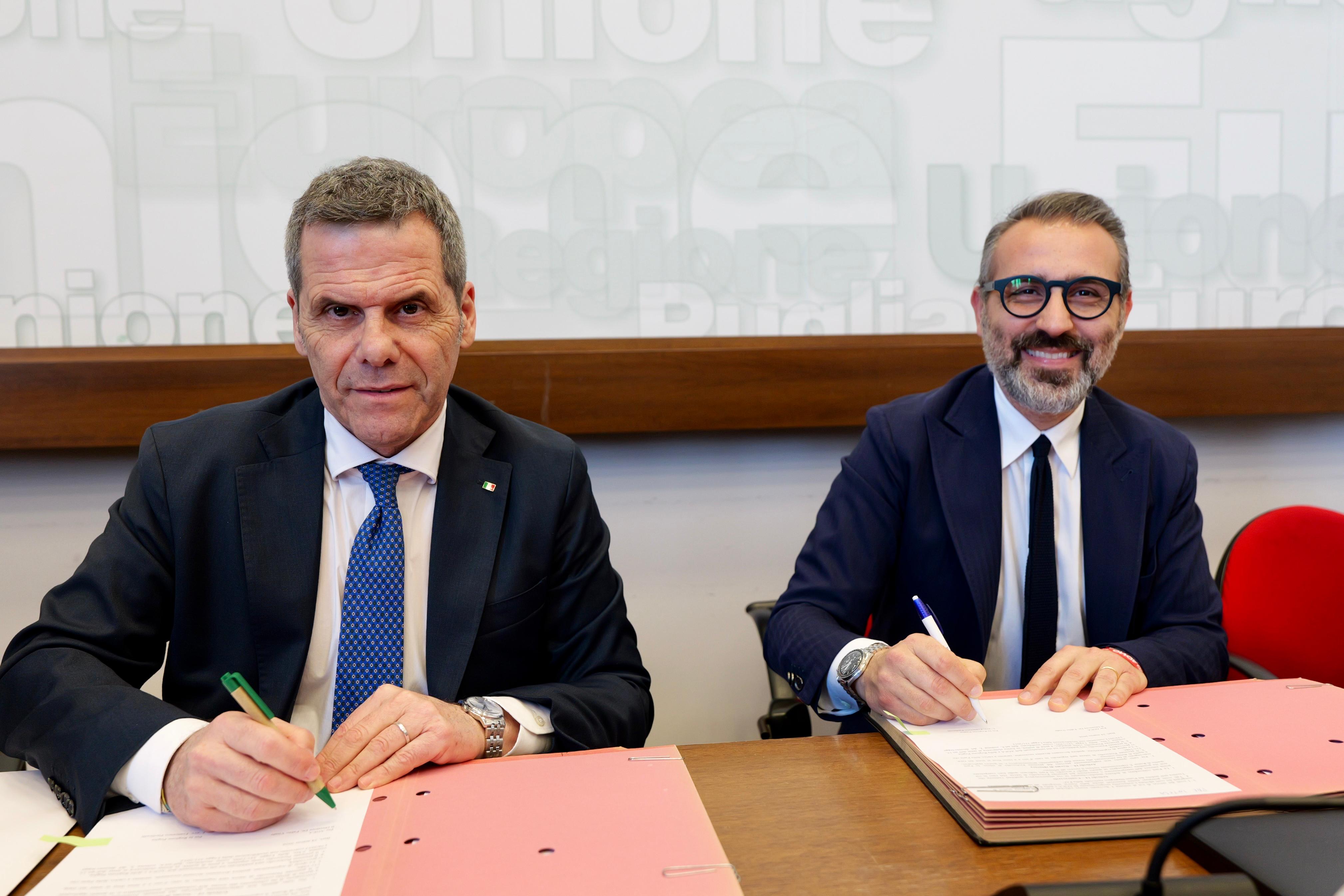 Galleria Regione Puglia e Agea firmano protocollo per lo “Sportello di servizio al pubblico” - Diapositiva 1 di 8