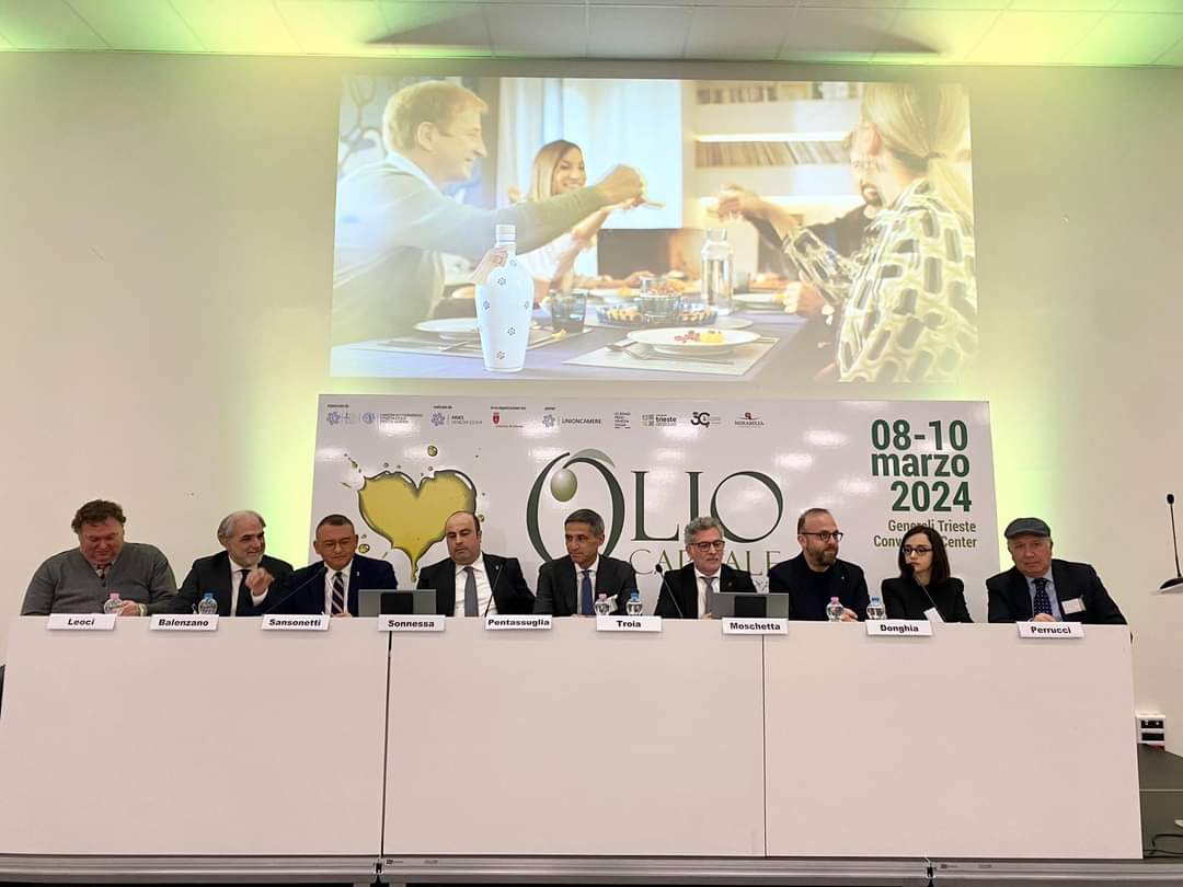 Galleria Olio capitale di Trieste, la Puglia mette in mostra l’eccellenza olearia - Diapositiva 2 di 8